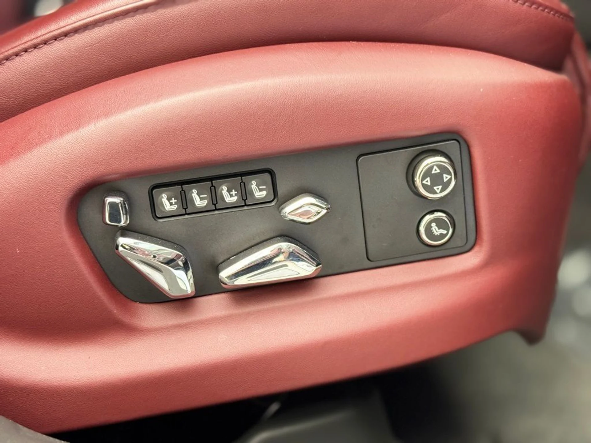 mph038_51041300_r2usmxrzlj8z3js6c0jd24a41soh_70173abed9