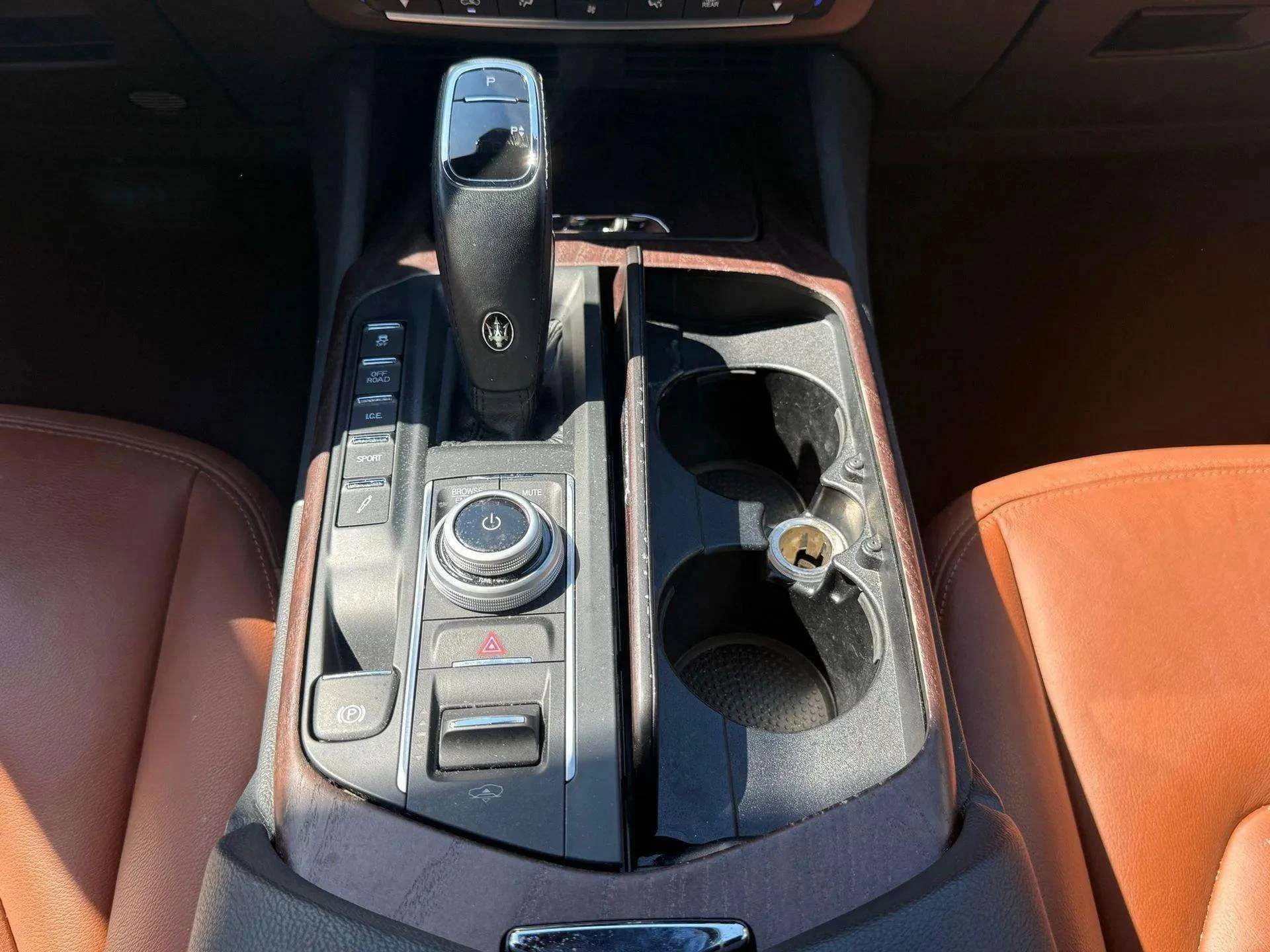 mph038_510895908_ea5cbc2a680445d7888f242fef08eca2_eae7b75f73