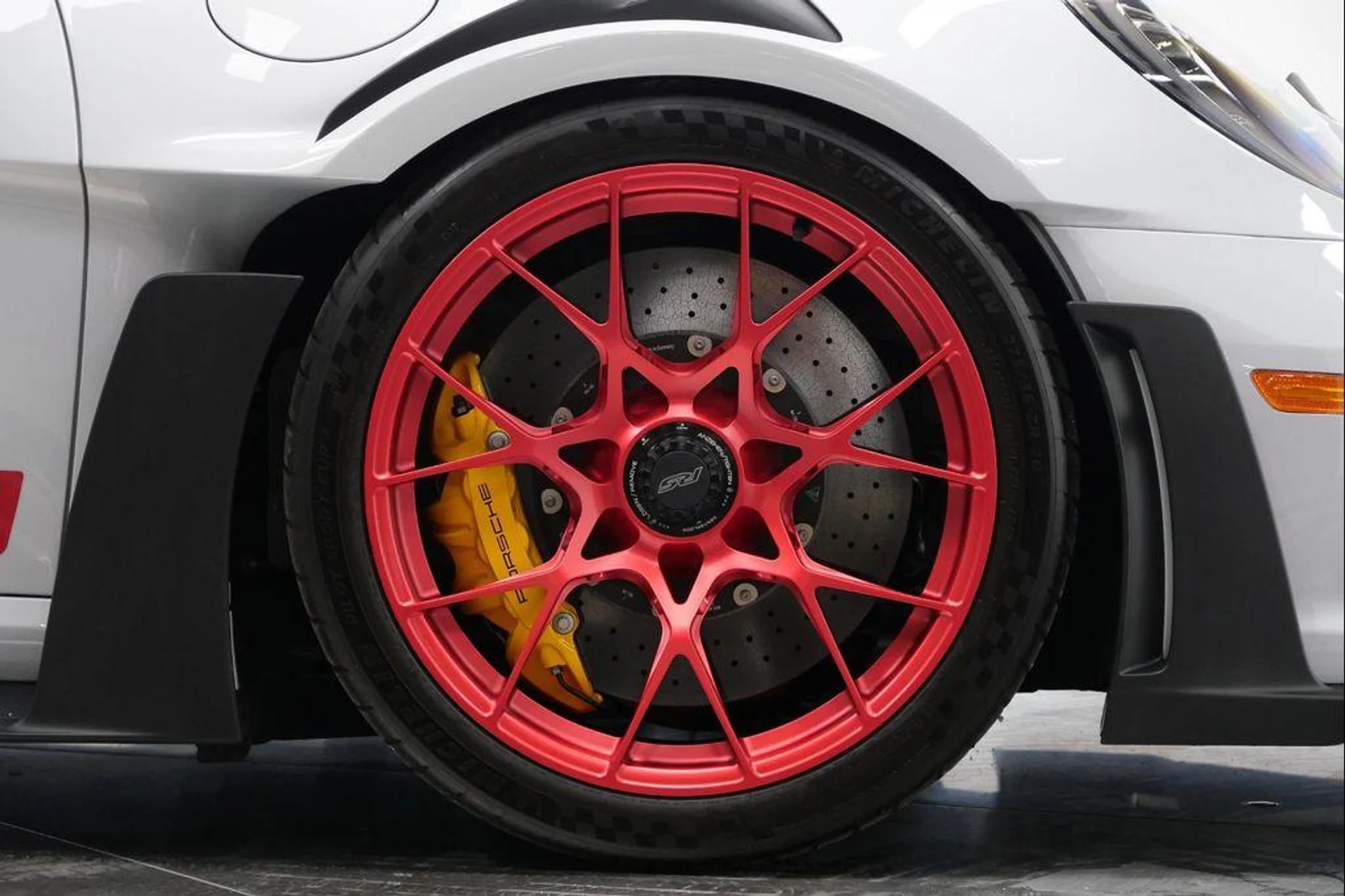 mph038_511129763_wh_L_Bg_Fyl_Zr2u_J_Xs_Hkt7_QI_Hu_KM_2g_c054d38d2f