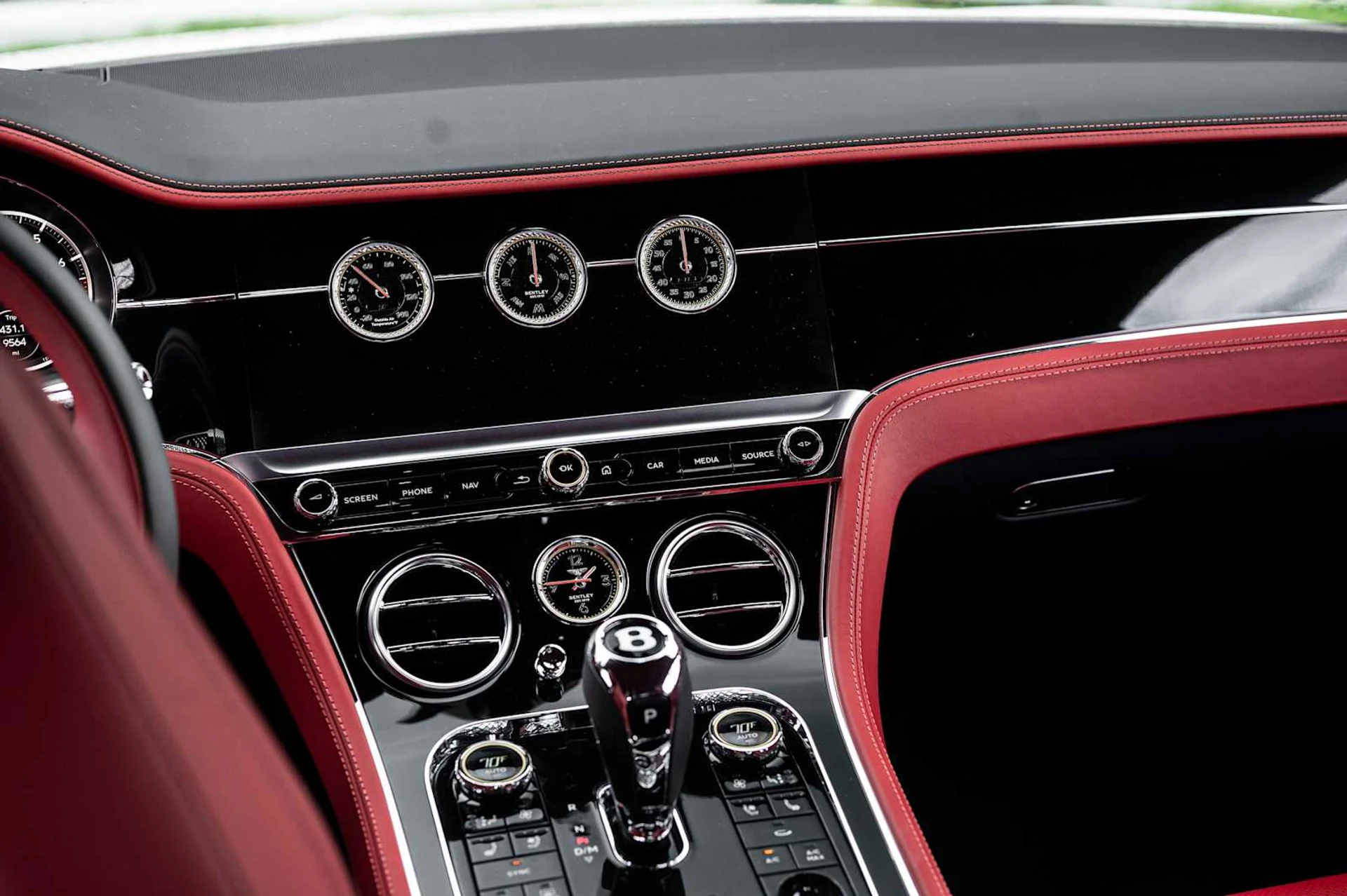 mph038_515834415_cbabb22c60ef2e8377e06b6c19b123e6x_23841482b8