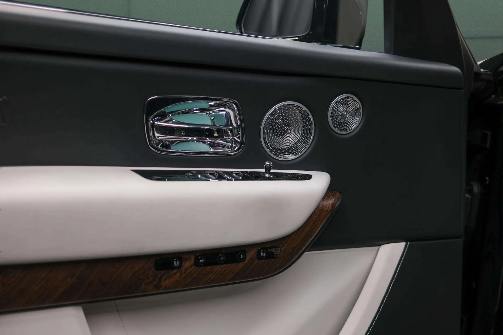 mph038_520328557_3c1c3d2e_6c55_4571_a490_d042bda59110_5113e6acbb