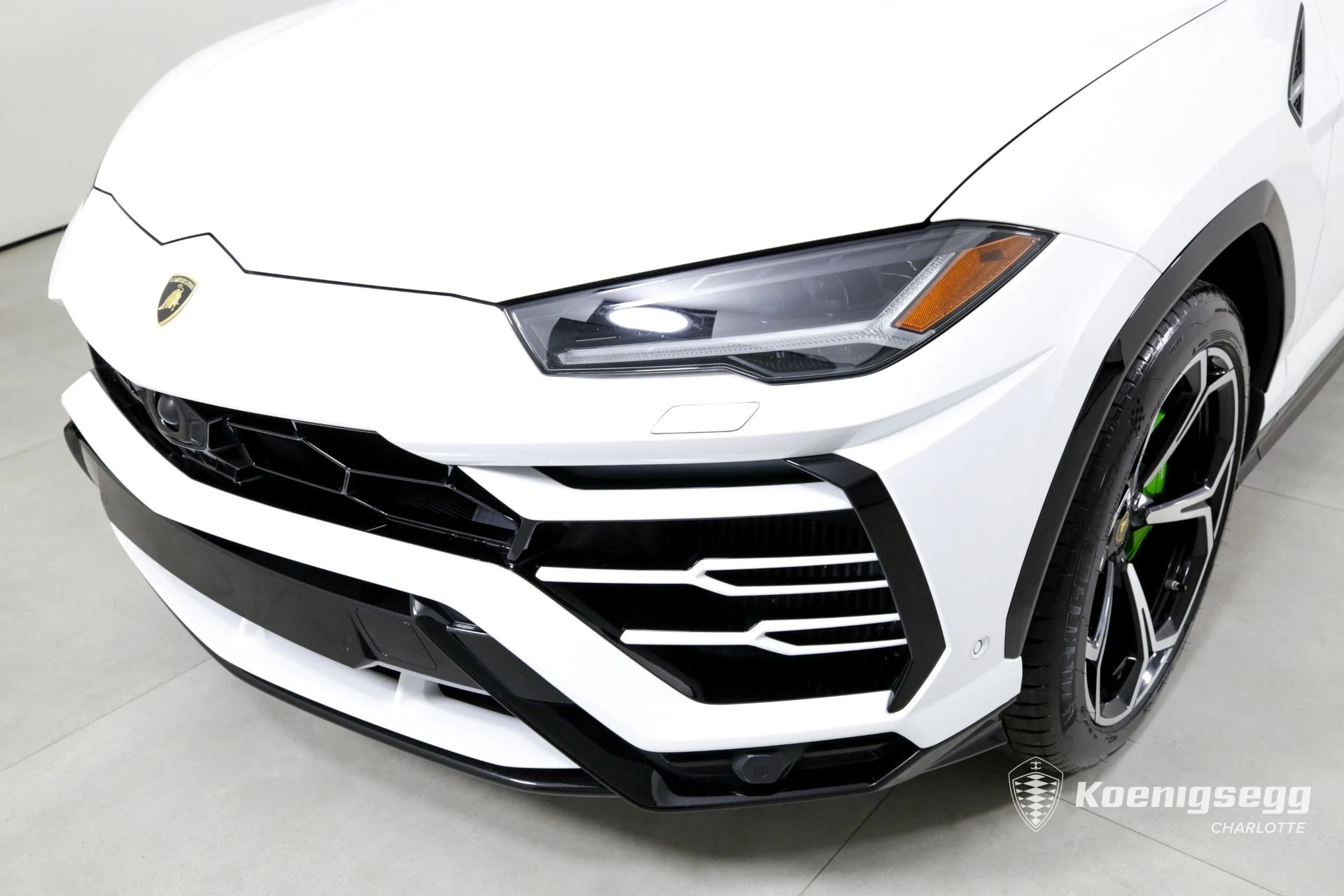 mph038_522391608_Used_2019_Lamborghini_Urus_1714496221_450d46c728