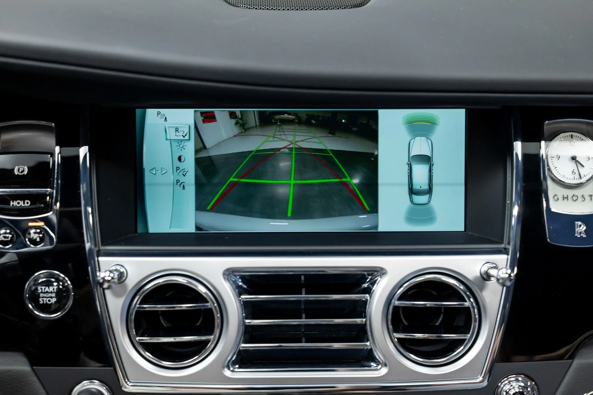 mph038_548668397_Used_2015_Rolls_Royce_Ghost_1760219601_1c5a906736