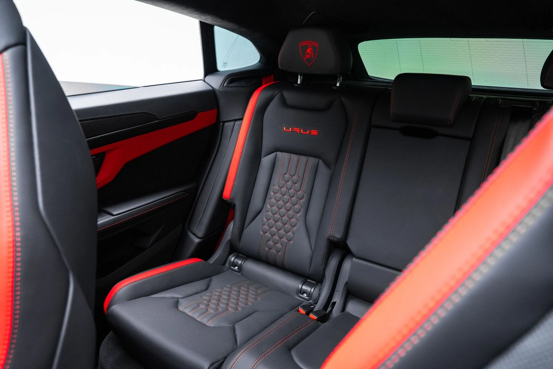 mph038_564472873_Used_2024_Lamborghini_Urus_S_1768413774_6f7bff74b5