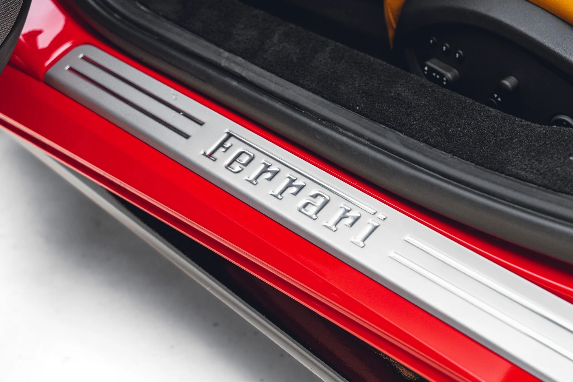 mph038_567344338_Used_2017_Ferrari_488_GTB_1781799313_10ca5466d6