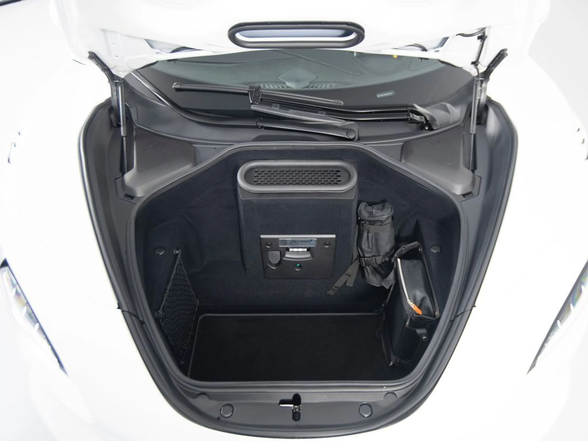 mph038_56874975_4b75438cc57ede4ac9537f5db961b1efx_2ee03fb85f