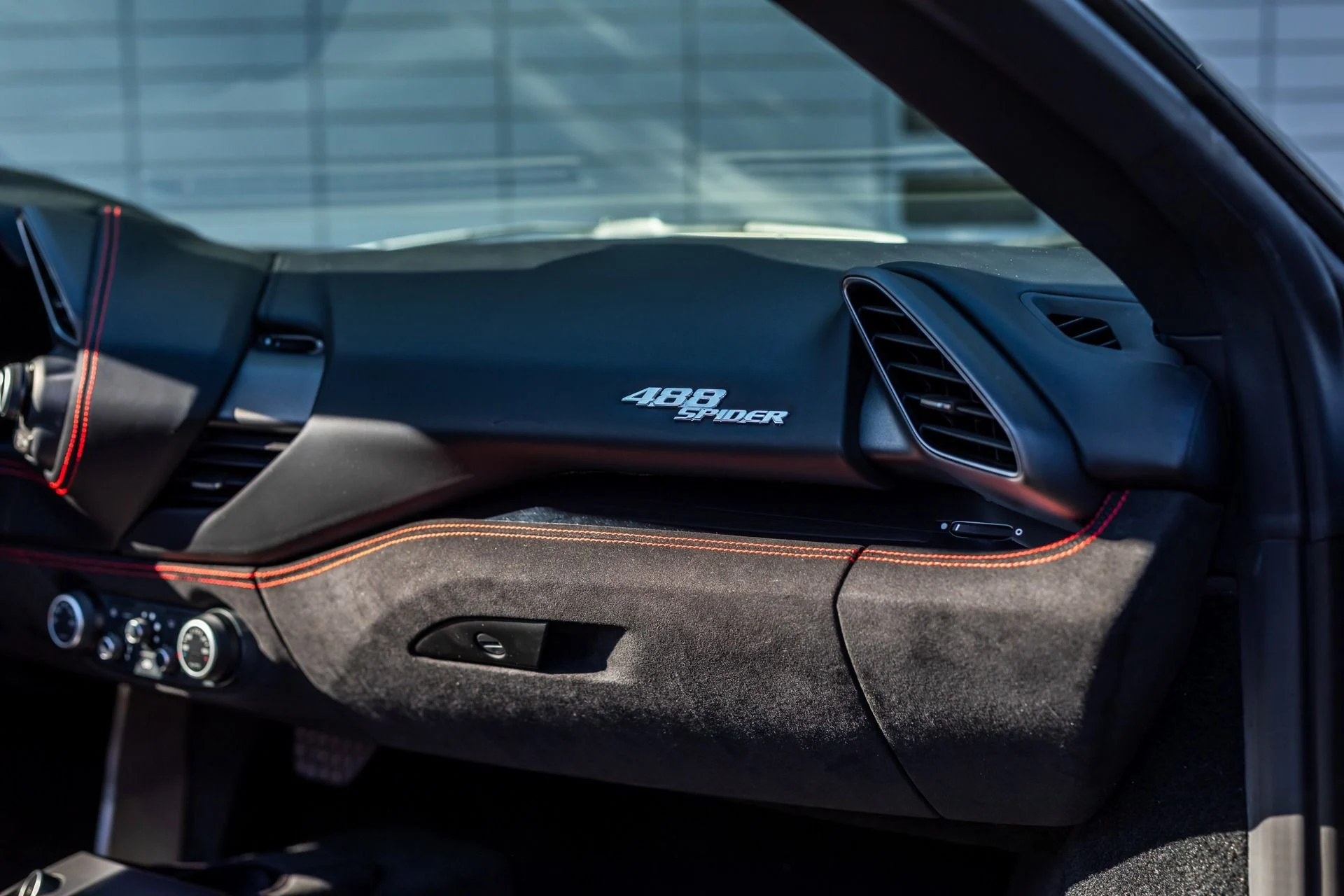 mph038_587806841_Used_2018_Ferrari_488_Spider_1701972862_aa77a9b5dc