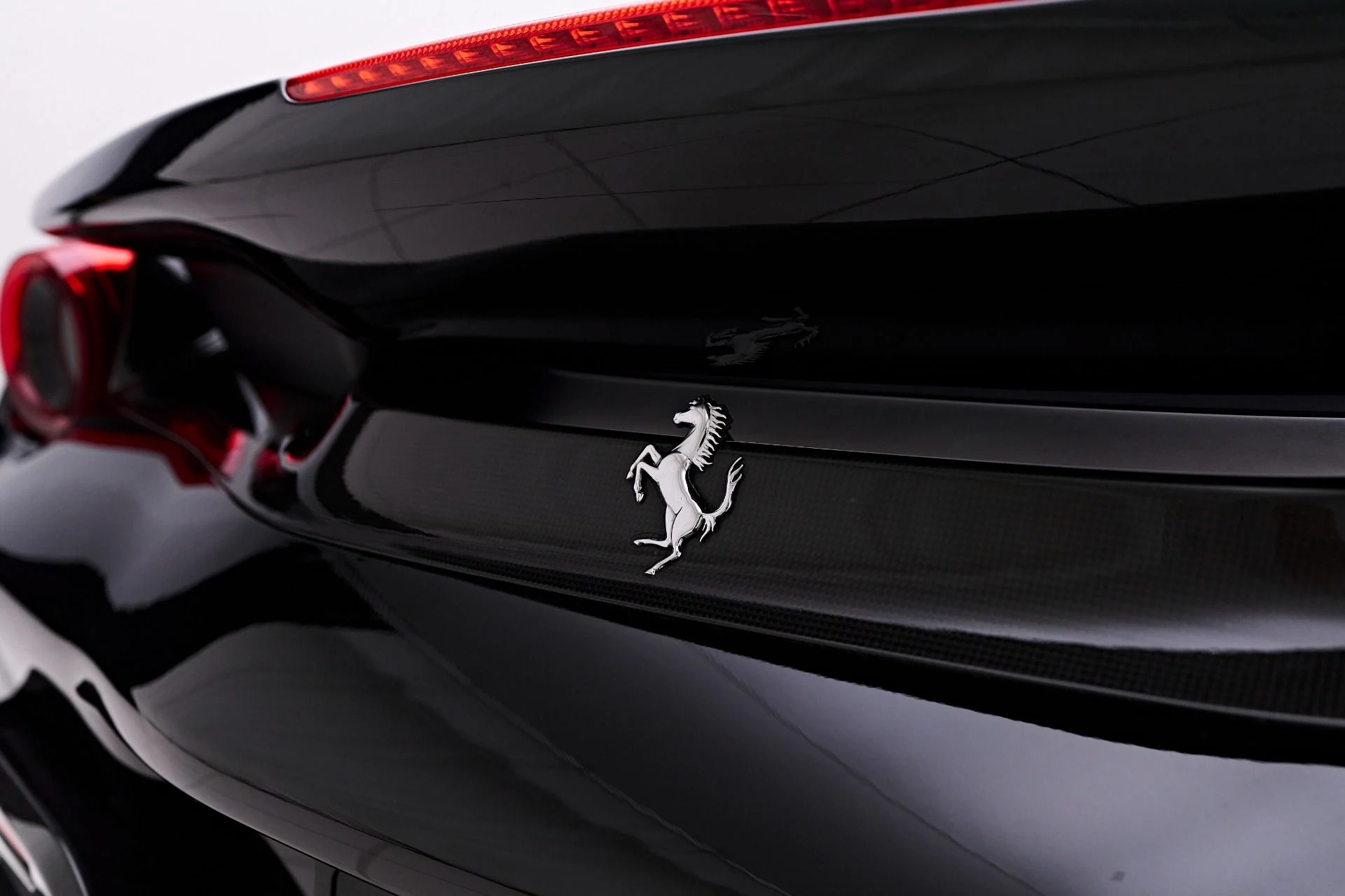 mph038_594160480_Used_2020_Ferrari_488_Pista_Base_1749062519_e74fb83e6d