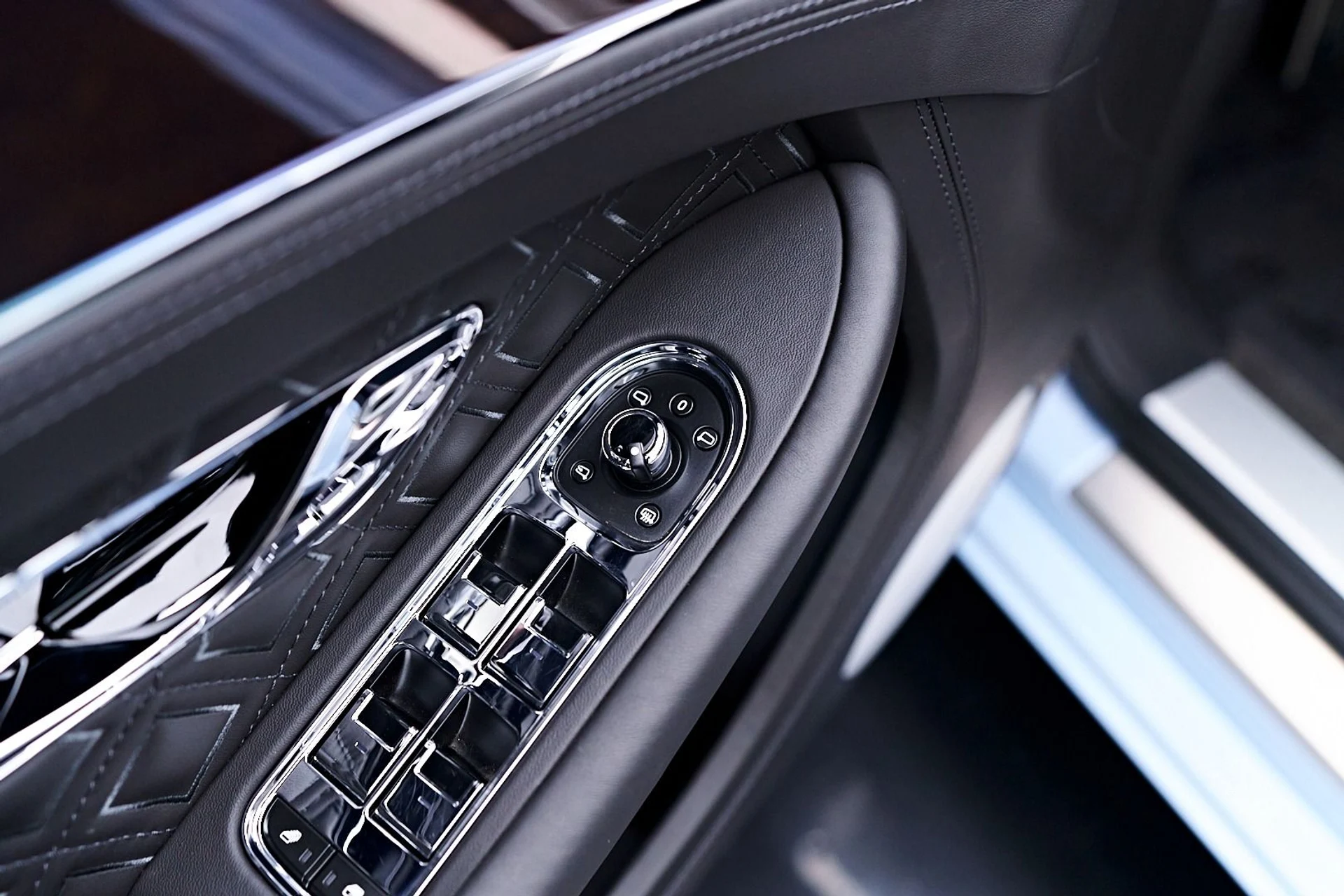 mph038_59540450_Used_2023_Bentley_Continental_GT_Mulliner_V8_1740797204_a78ccbaccc