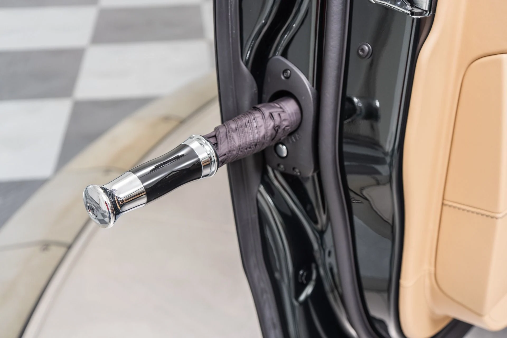 mph038_598533724_Used_2025_Rolls_Royce_Cullinan_1773778505_4541743396