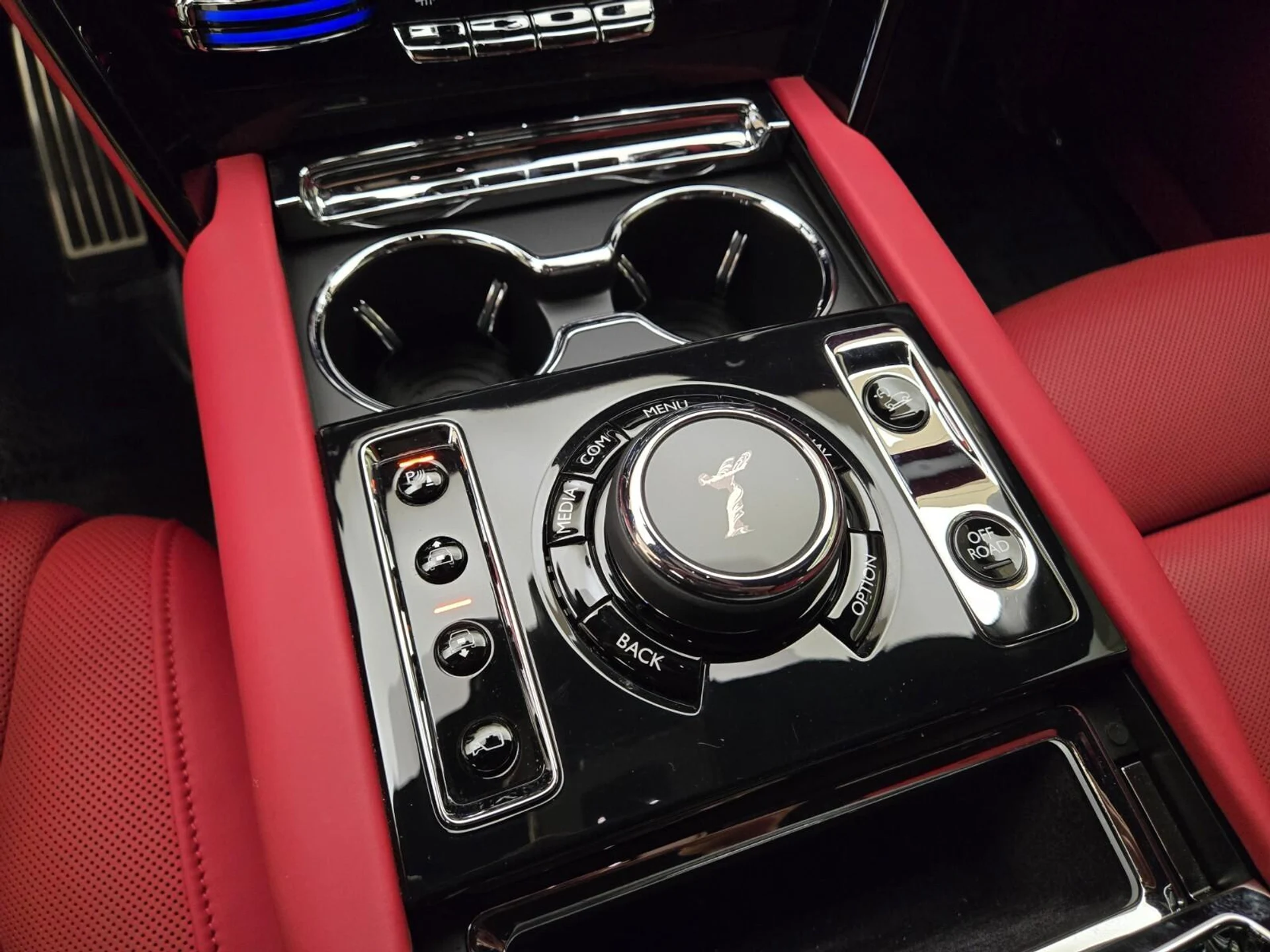 mph038_623414973_Used_2022_Rolls_Royce_Black_Badge_Cullinan_1773381778_f7023d4c11