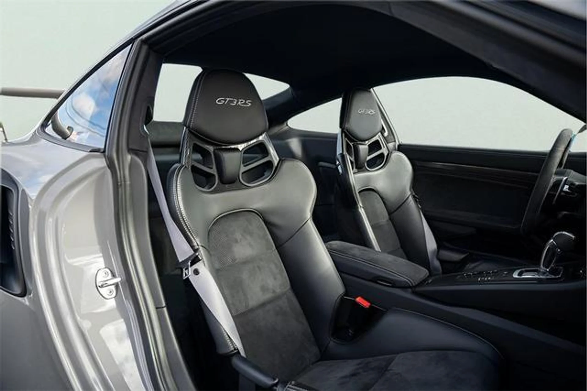 mph038_626755297_h_DYH_Y2r_Ma8_E9fv_E8_Ic3_S_Ybk2dk_1dd345853d