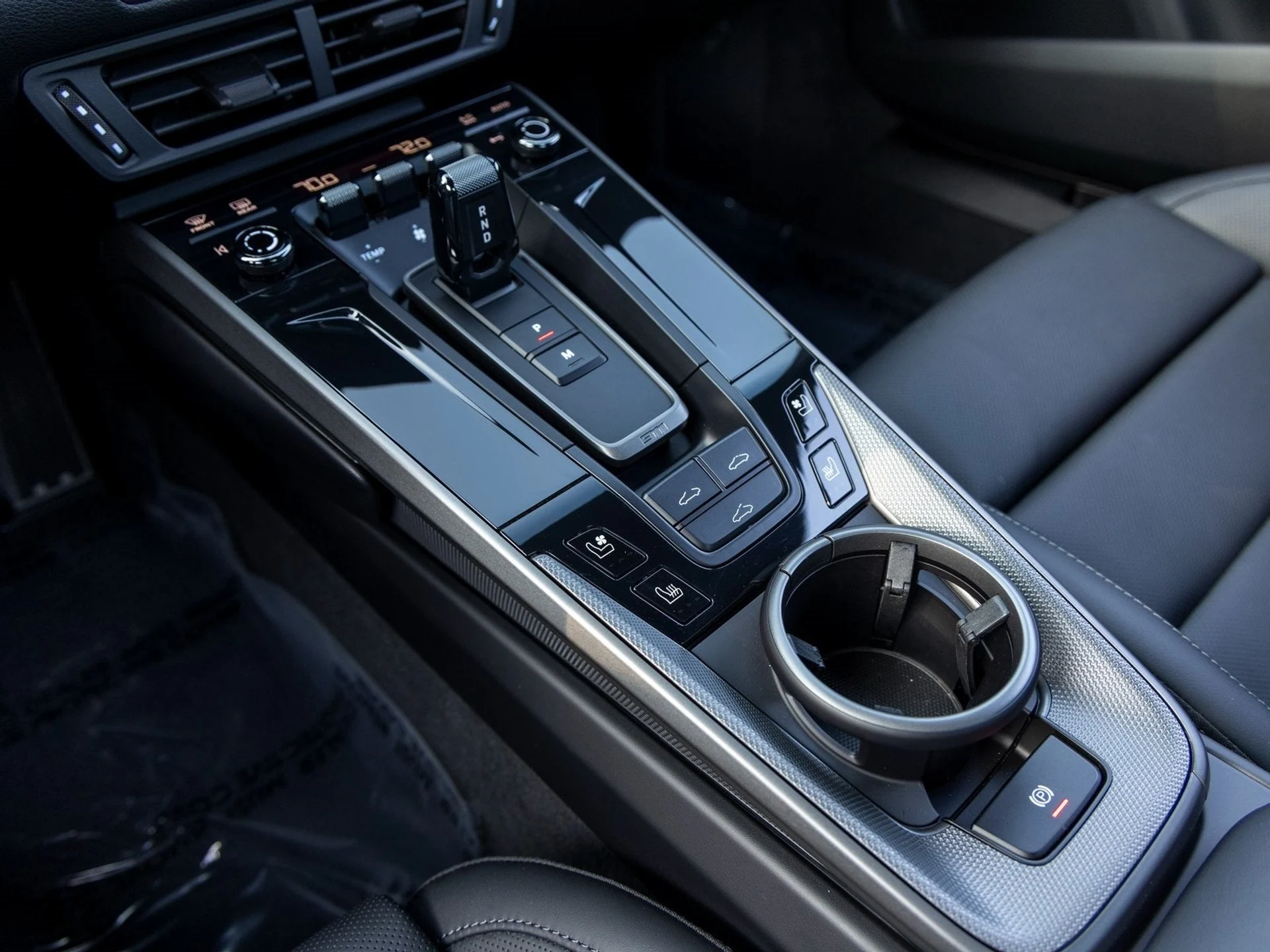 mph038_626923598_39_4adcab6b34