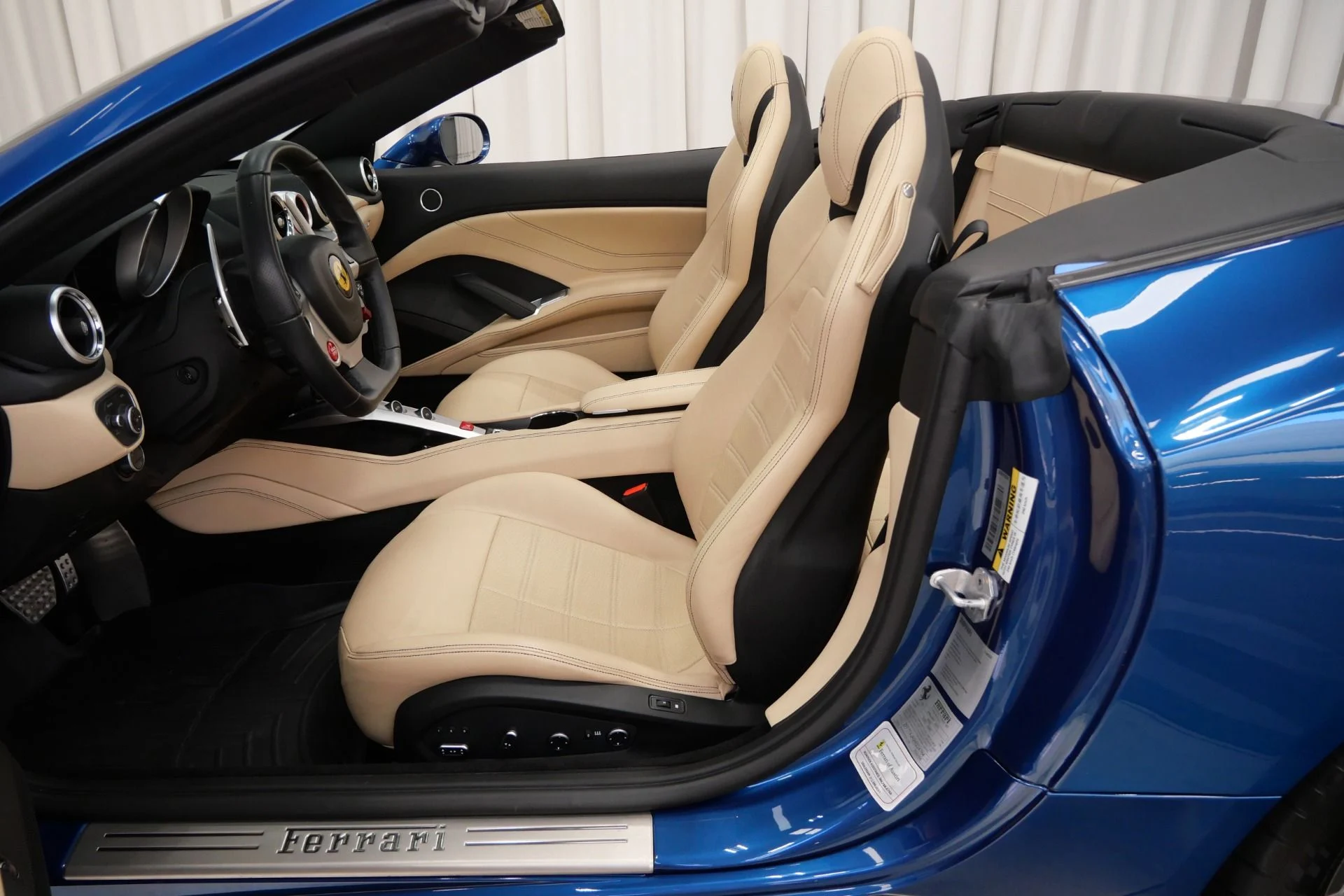 mph038_632520126_Used_2017_Ferrari_California_T_1759252098_a34702abe5