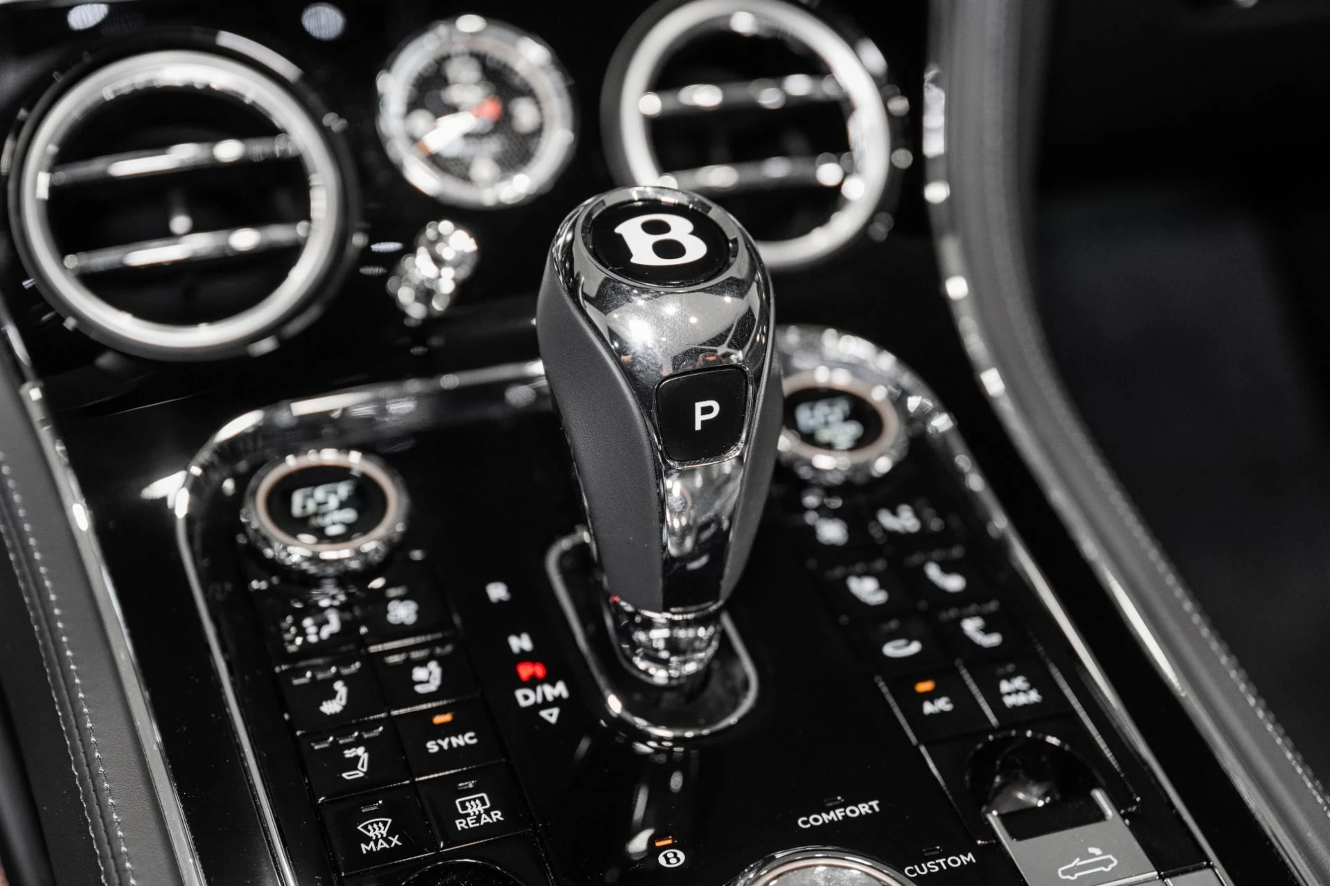 mph038_637357161_Used_2024_Bentley_Continental_GT_V8_1787756974_ddfc70c74a