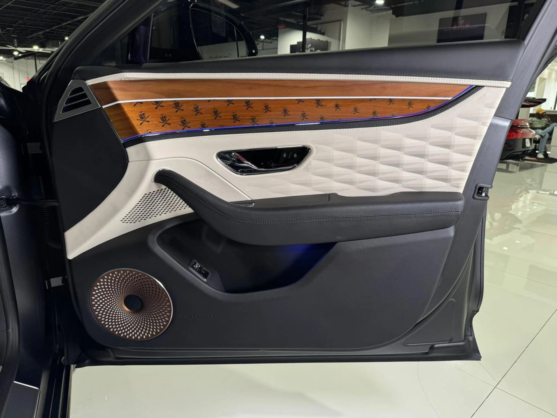 mph038_641776173_ea11fc82c9157dc222b0f7597853b406_dd0a10c87a