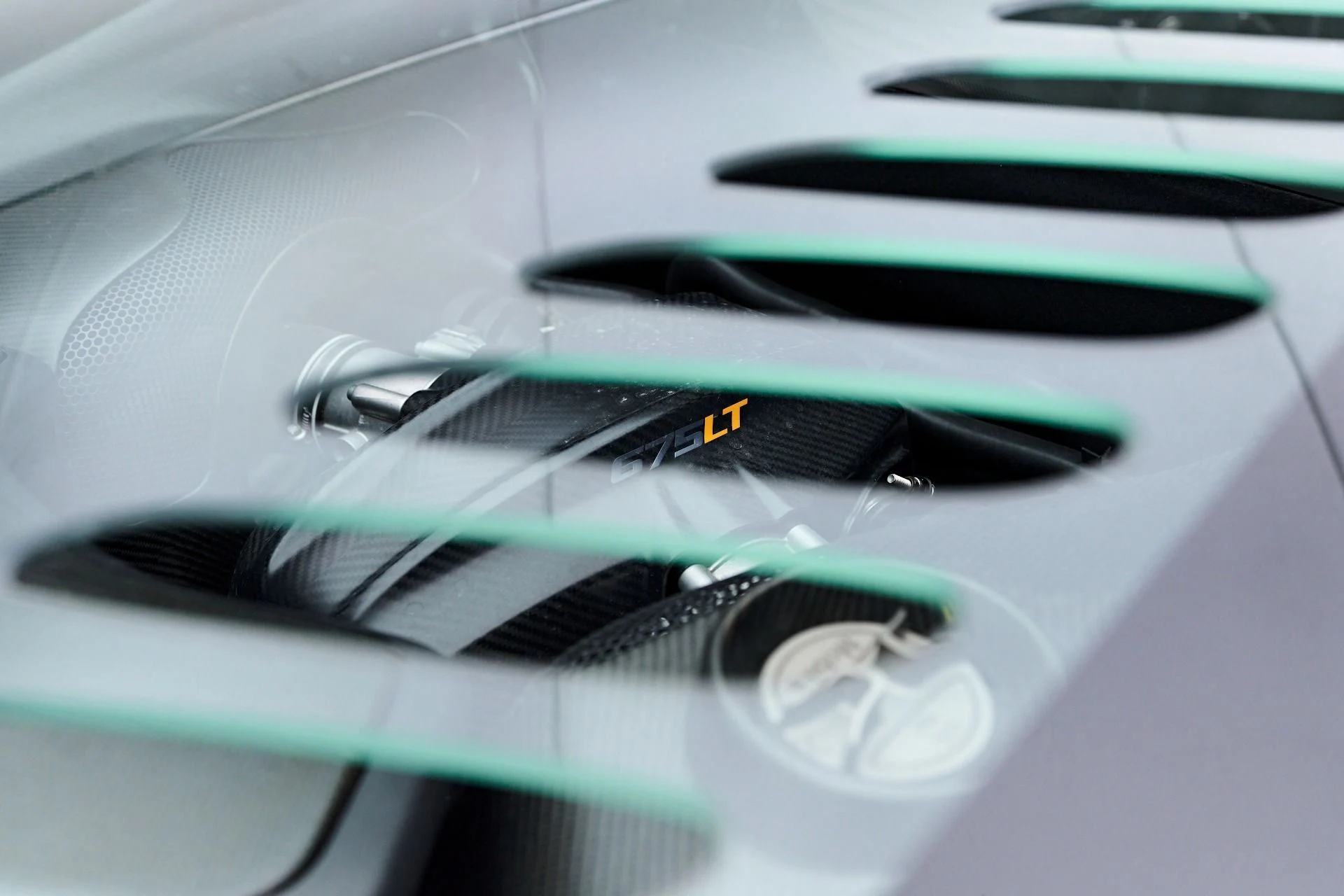 mph038_644434679_Used_2016_Mc_Laren_675_LT_Base_1756862767_c75cb43529