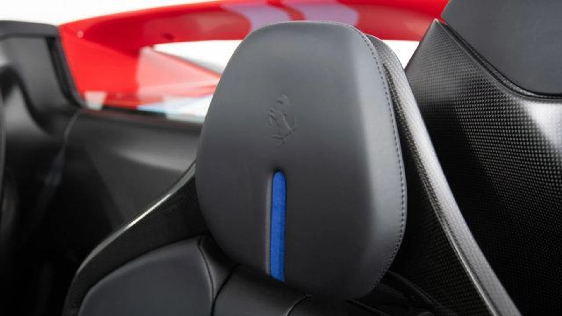 mph038_647127977_s_N5_NC_Cadv_HRF_Bzak_Ayw_Z3o_BBY_5bf9779d0b