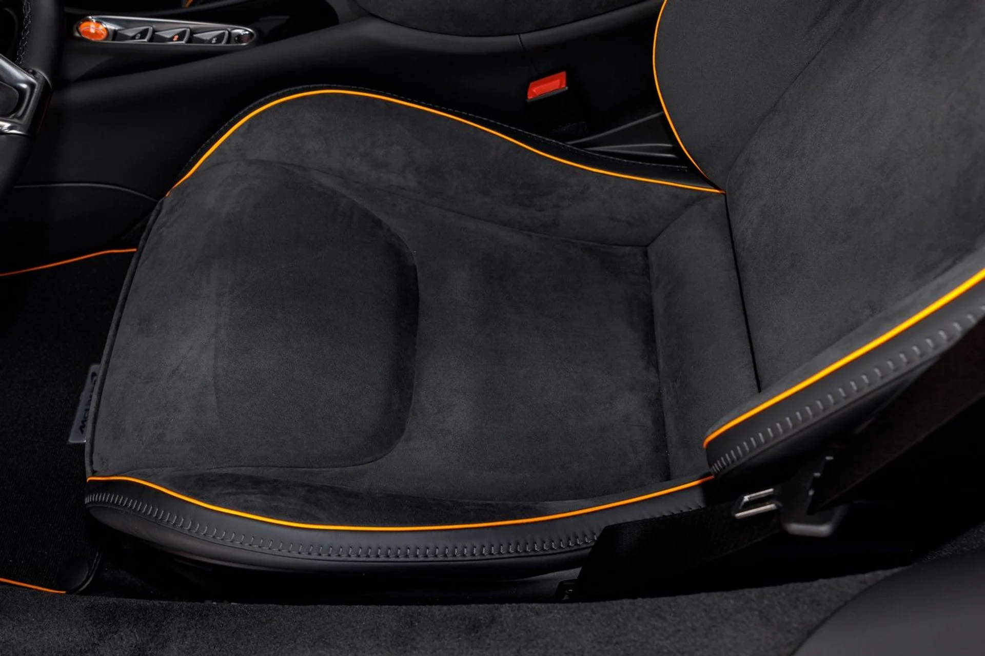 mph038_647148302_656_p39_l_719722470e