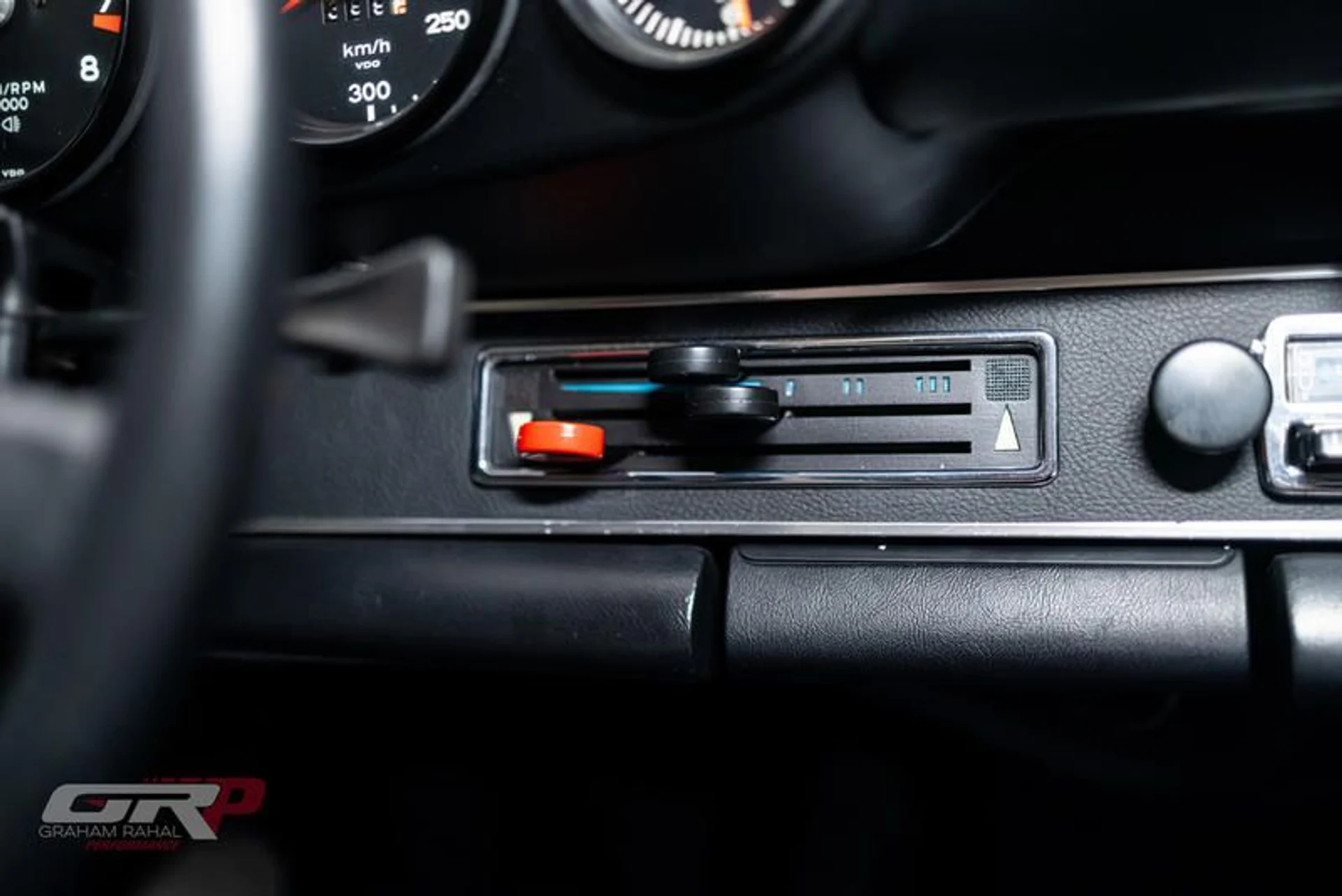 mph038_663948057_49_E15_FAC_3026_4_CCF_B300_73_E97_C334_B55_edd3f8e9f2