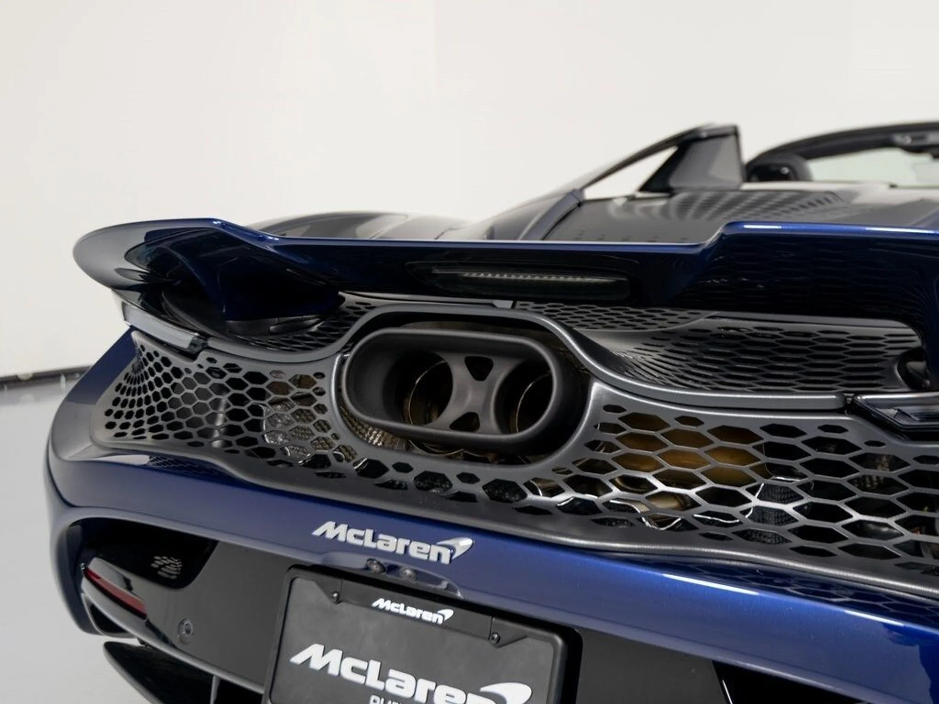 mph038_66521703_fca132614bcc3a32f5d65baf5820fa89x_5151561062