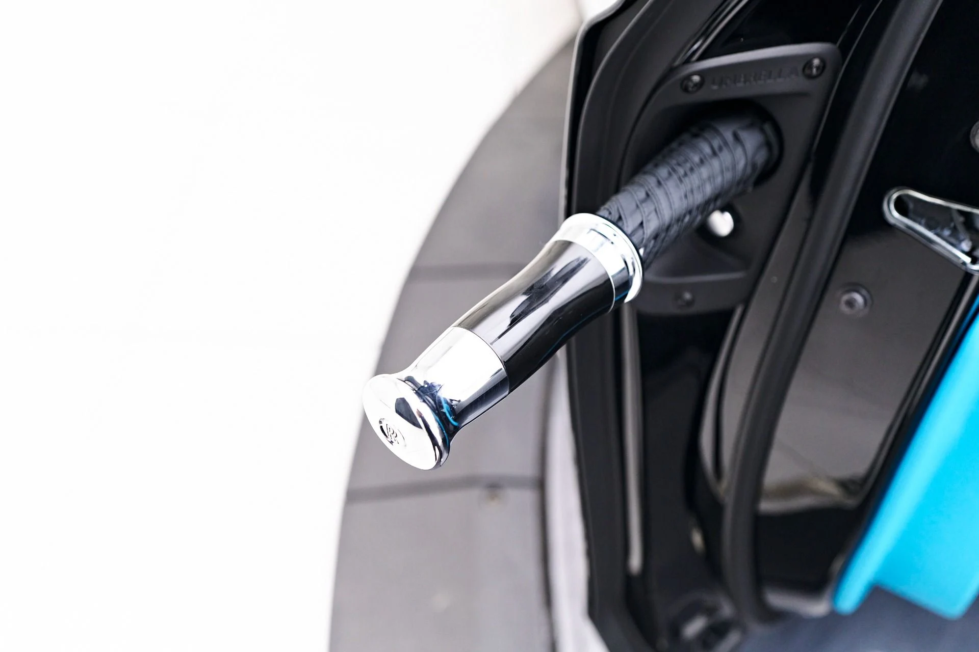 mph038_670606171_Used_2024_Rolls_Royce_Ghost_Base_1755131984_220cf061b7