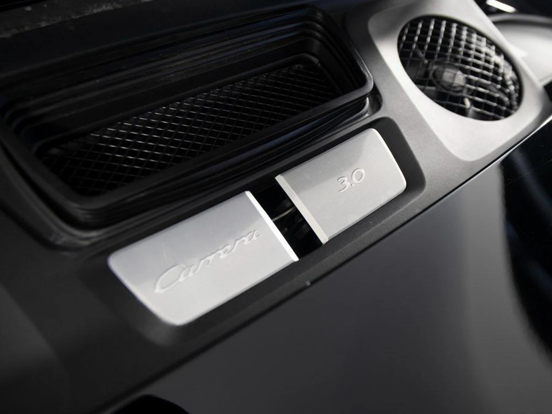 mph038_671010927_u_L0_GDY_Ruieu3_J4_Qw_B_Fe712_V2tw_4d9d9d9347