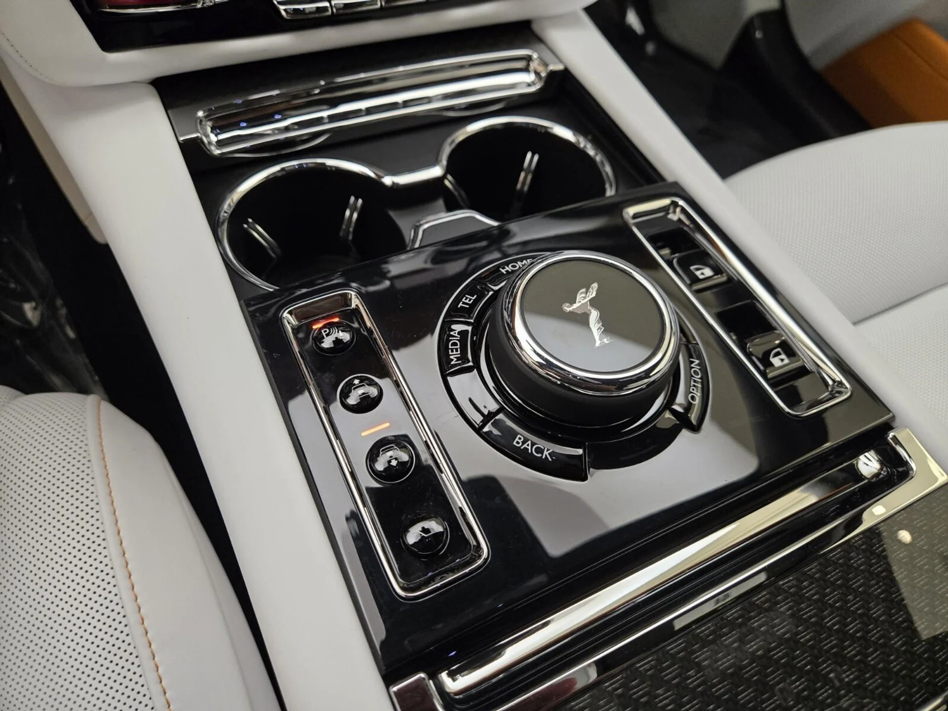 mph038_67649159_New_2025_Rolls_Royce_Ghost_1753162909_c124e57d40