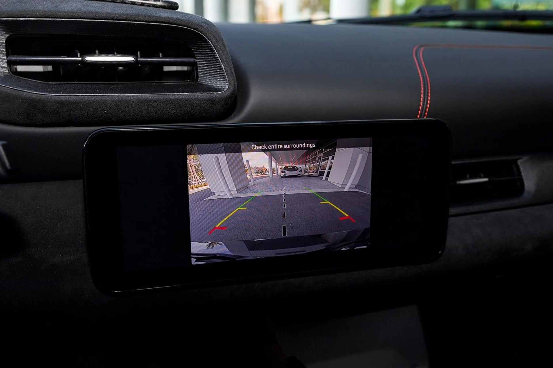 mph038_677152314_641_p39_l_cf352631b2