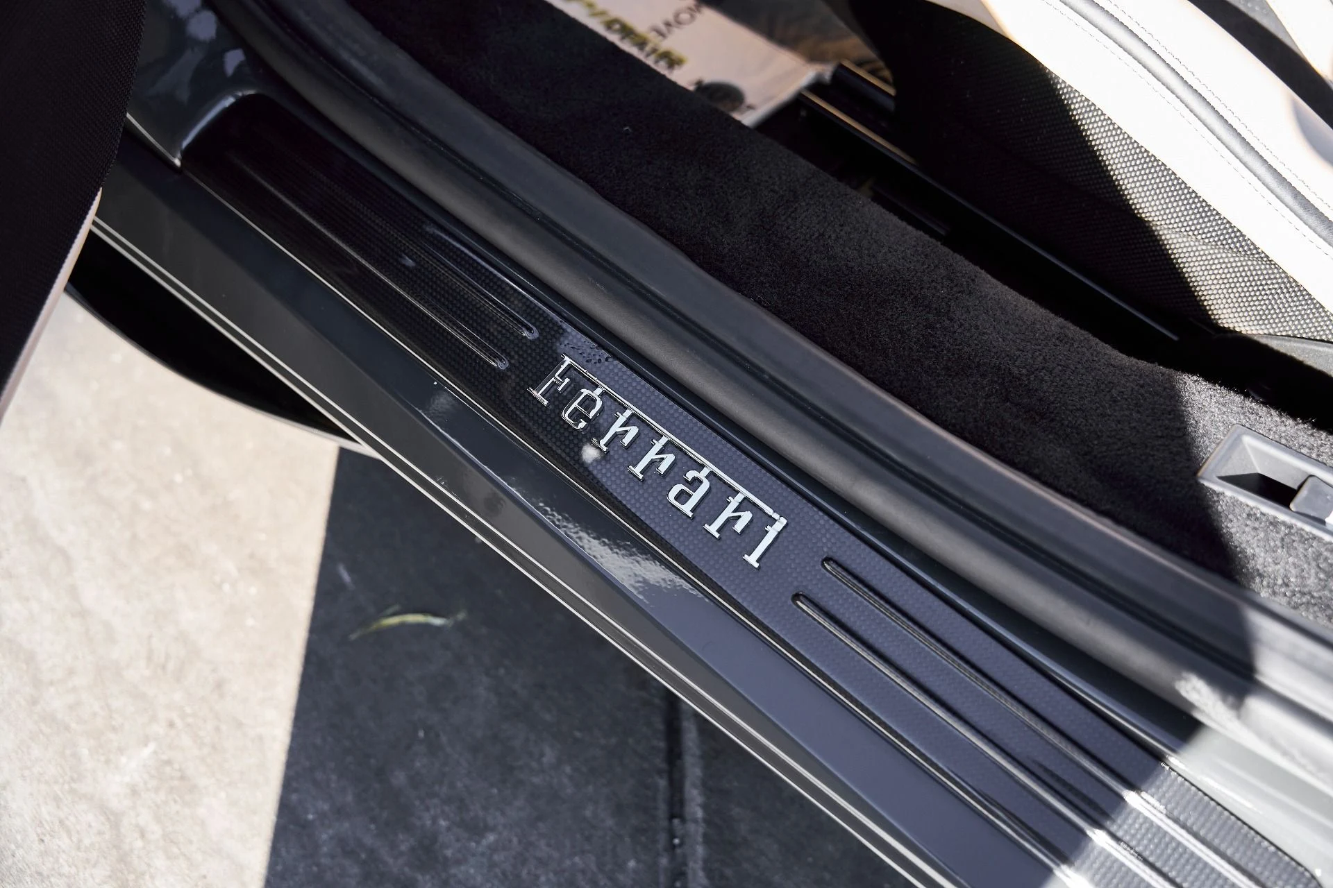 mph038_678542732_Used_2022_Ferrari_F8_Spider_Base_1768868430_a8196ec9ae