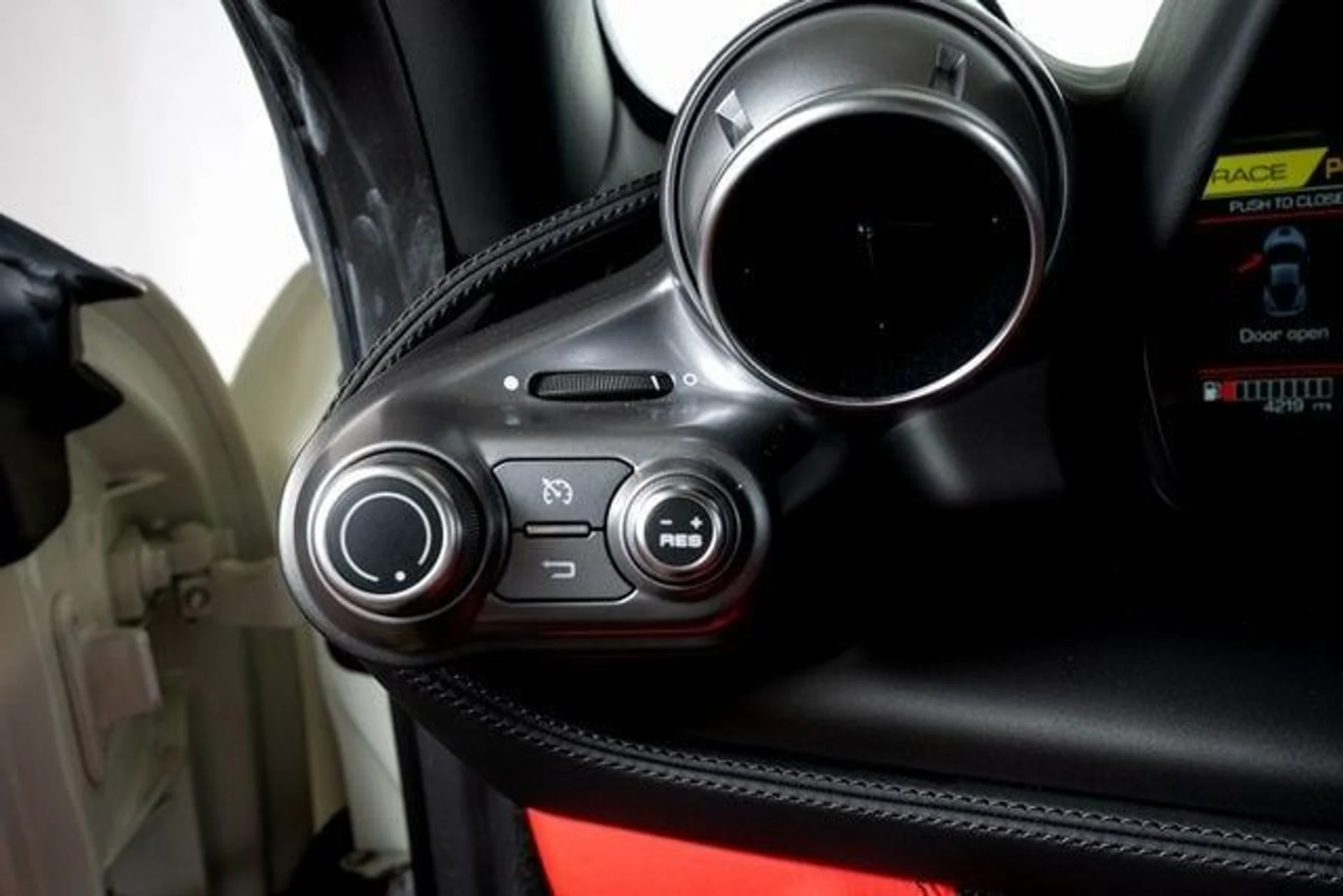 mph038_679245407_71e7d76f69eb51375ae1d0b438f3cd23x_05295d52d3