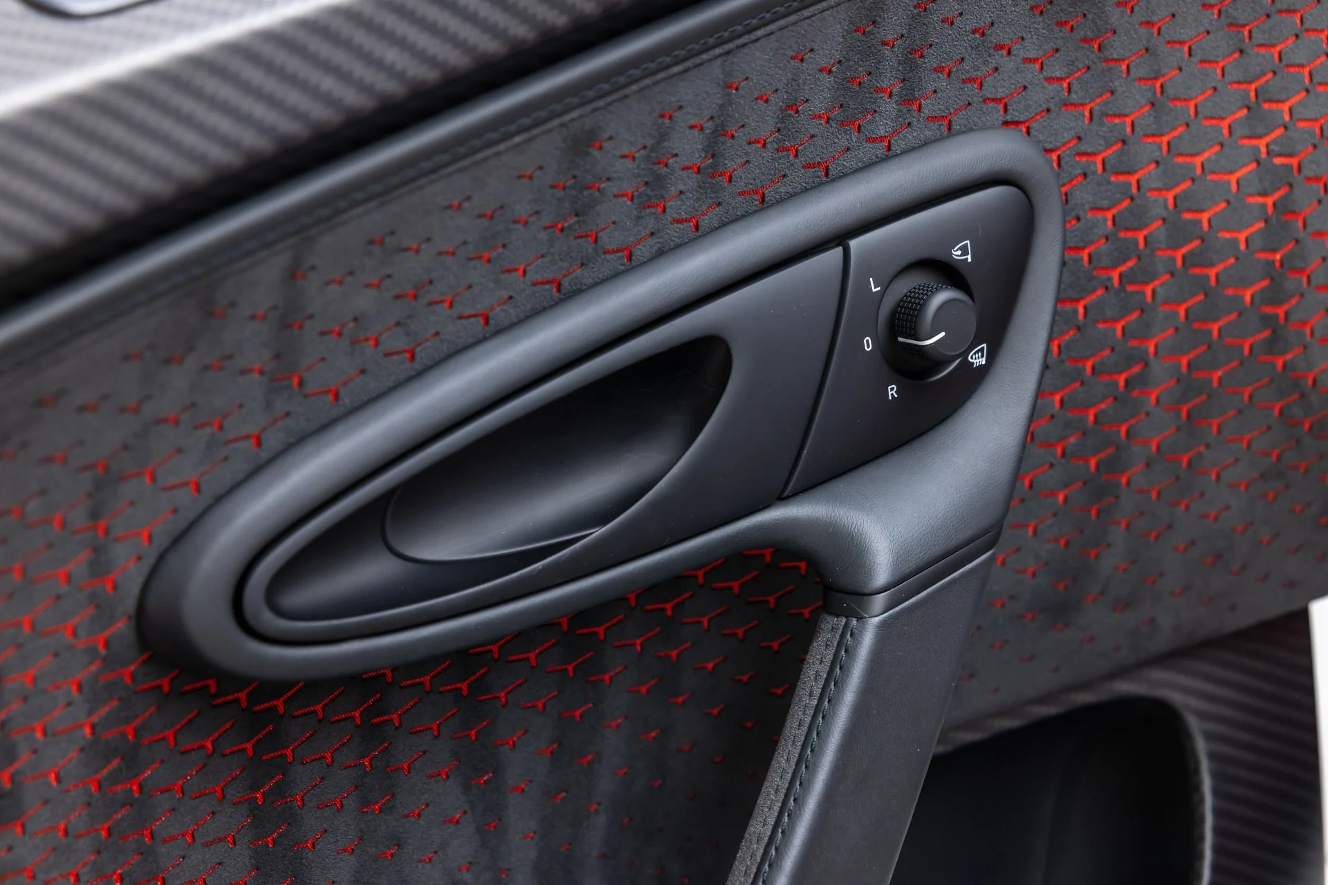 mph038_692909278_11790_p39_l_c720028cc9