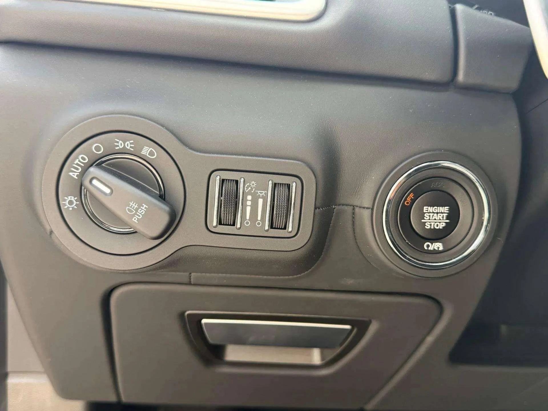 mph038_701683821_6b7a3648c3c34f23848fce88ca8e0ac8_e578cba1a8