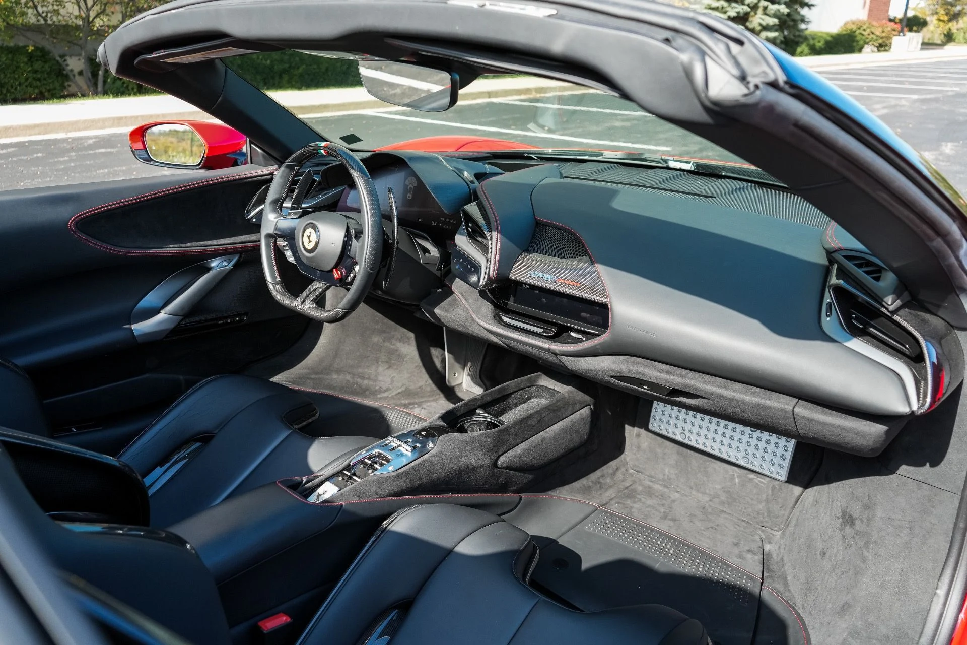 mph038_704281049_Used_2023_Ferrari_SF_90_Spider_1791928068_5d76a38ffb