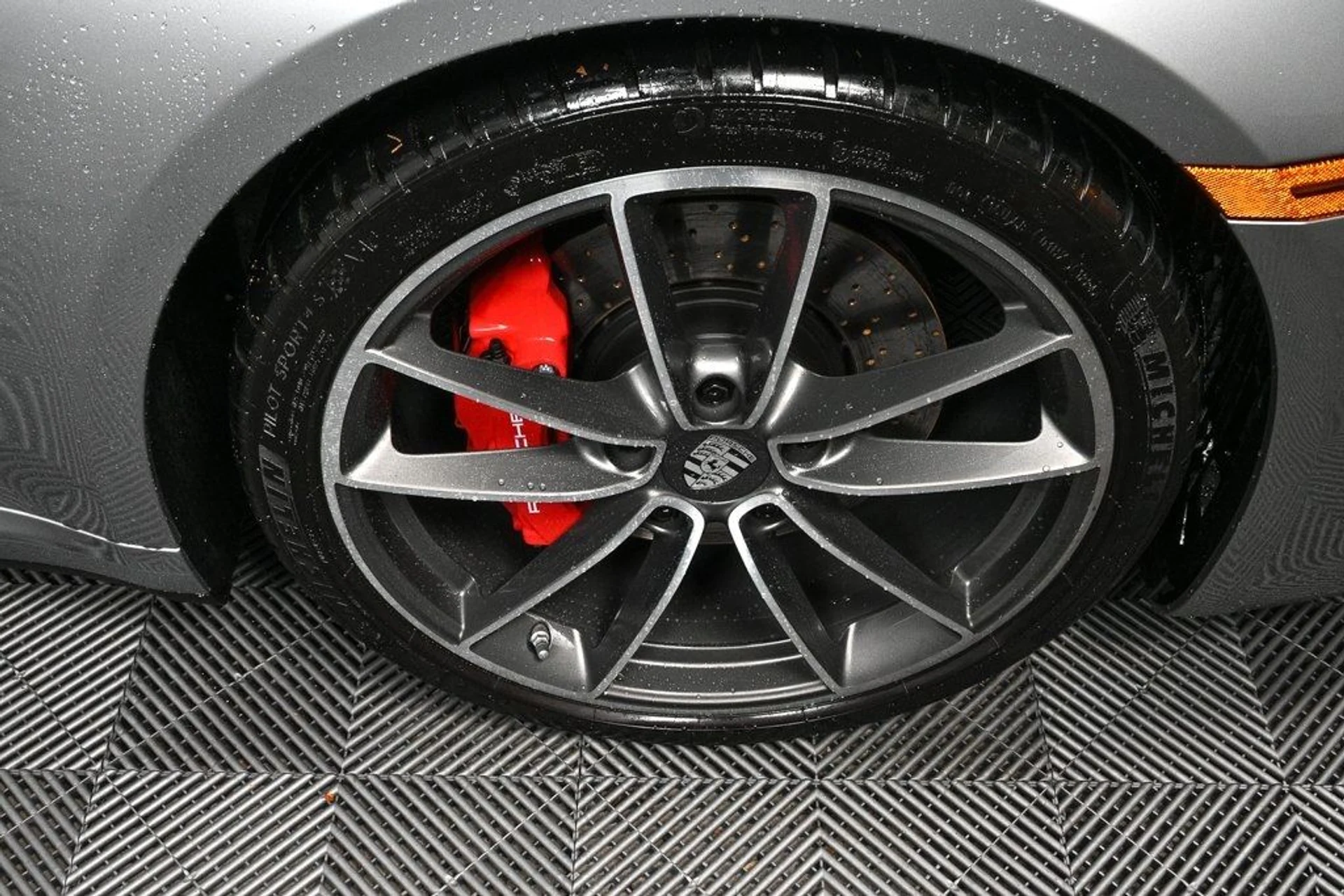 mph038_705369001_12a1d38883898a27d4bd40ab32169382_2c2501fc6d