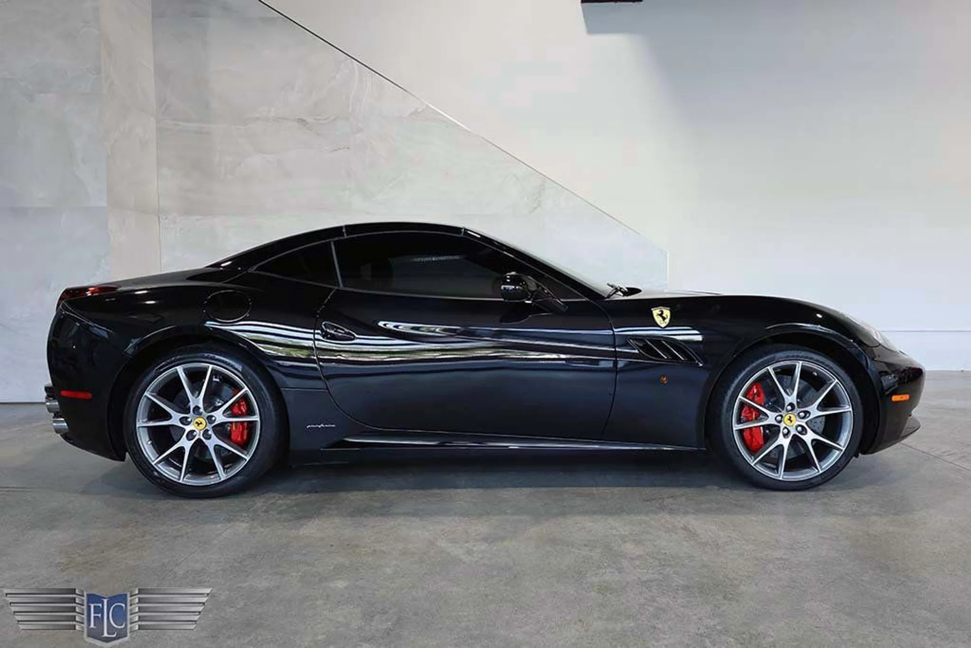 mph038_76743931_used_2012_ferrari_california_2drconvertible_9689_22890913_39_1024_fddf0645ed