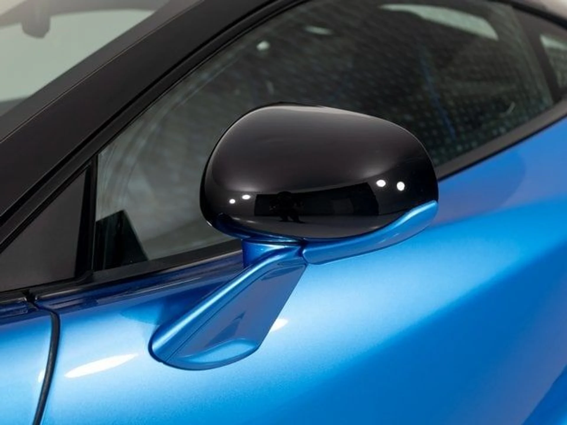 mph038_784100697_3974d52db24457d9dfb3a1493b704197x_ee652e3540