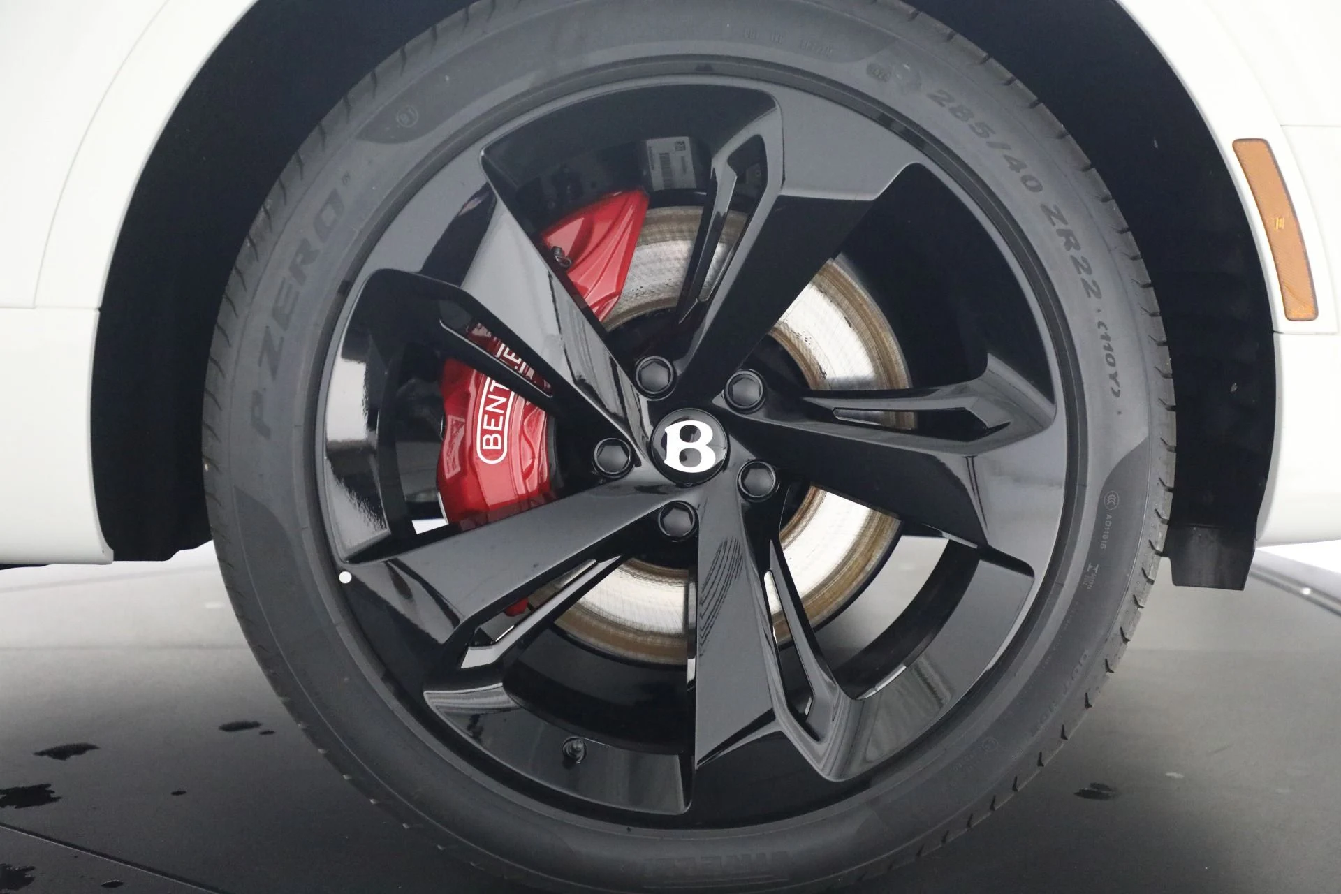 mph038_796396781_New_2025_Bentley_Bentayga_V8_f2ea73c264