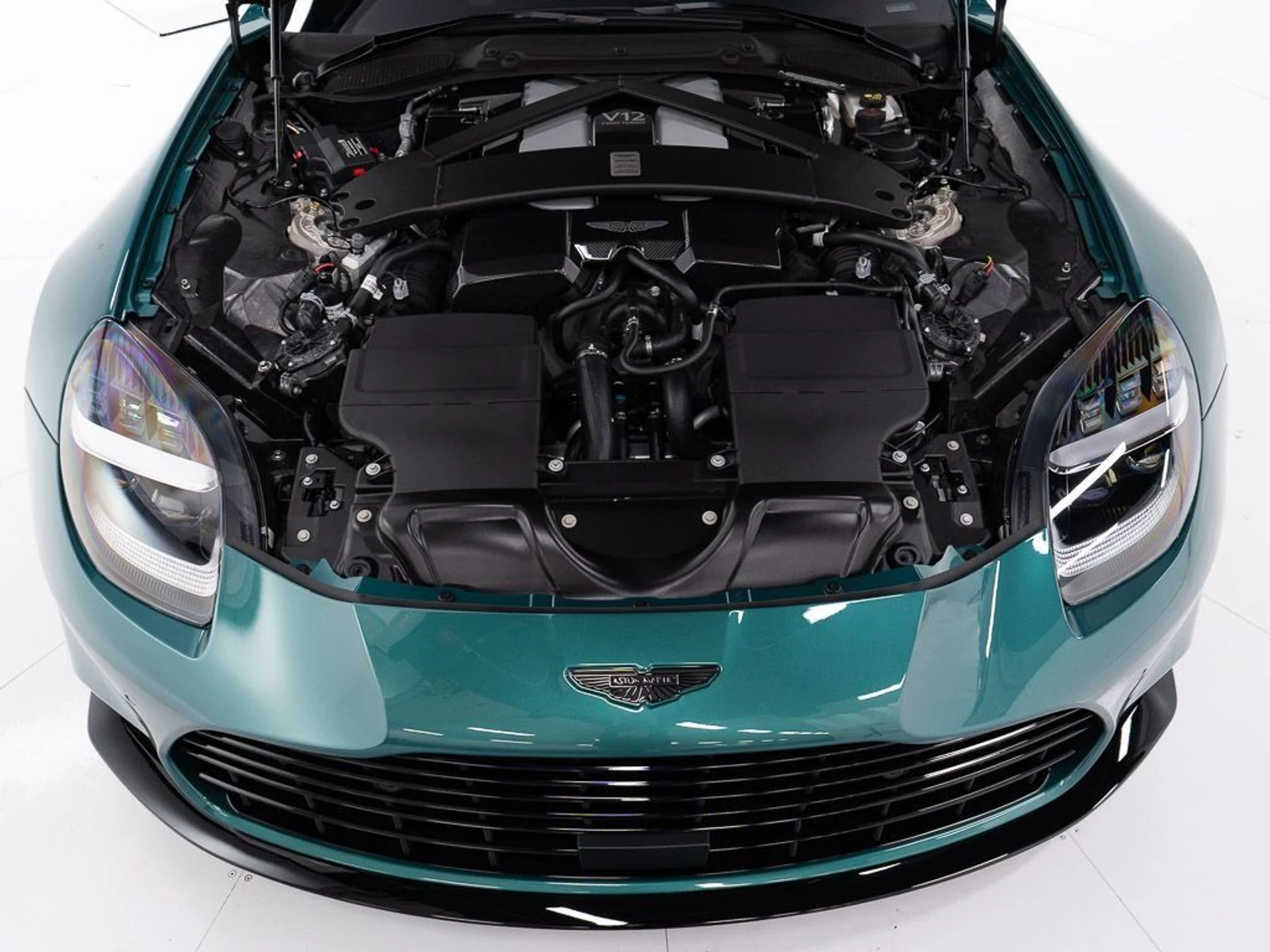 mph038_80902763_6456f005f6c528bc3eec7690a9a08121_6628ce535f