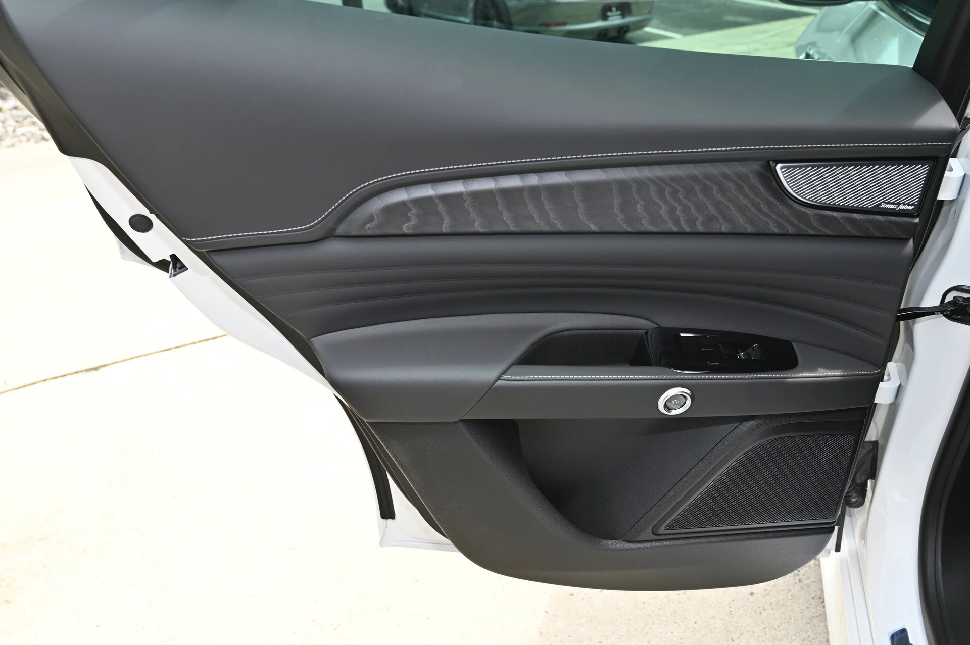 mph038_810878448_0e96d1de987246549f2035d848c687db_b673b8c020