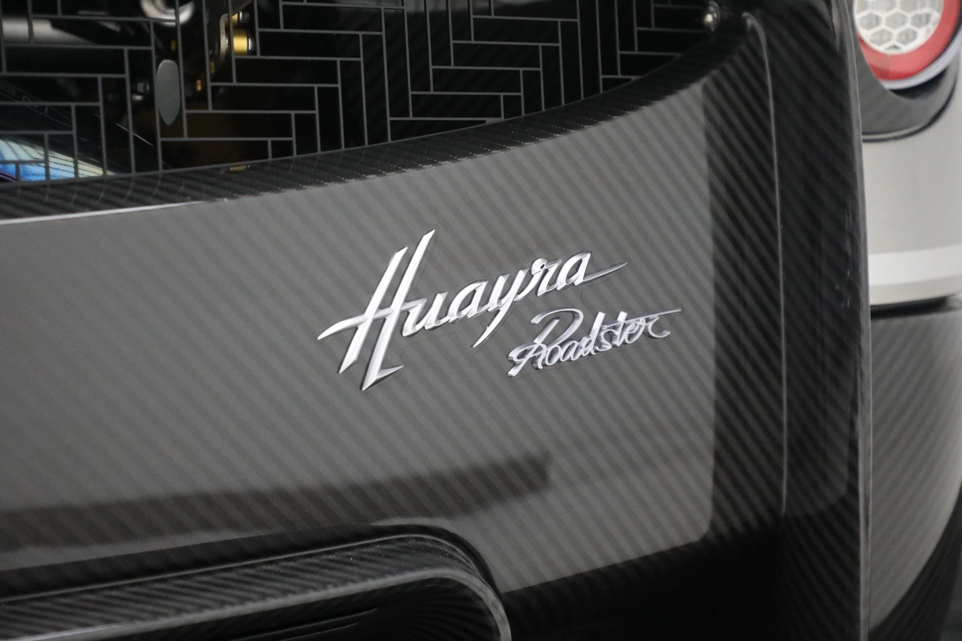 mph038_816920605_Used_2017_Pagani_Huayra_Roadster_1769208327_b391e44092