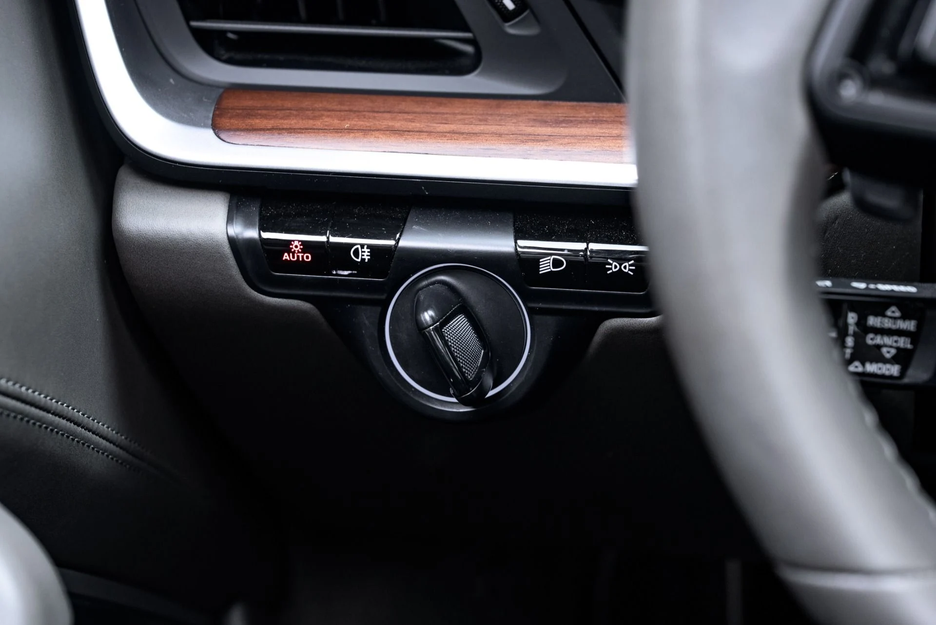 mph038_832165405_Used_2021_Porsche_911_Turbo_S_1776281050_1514e30d39