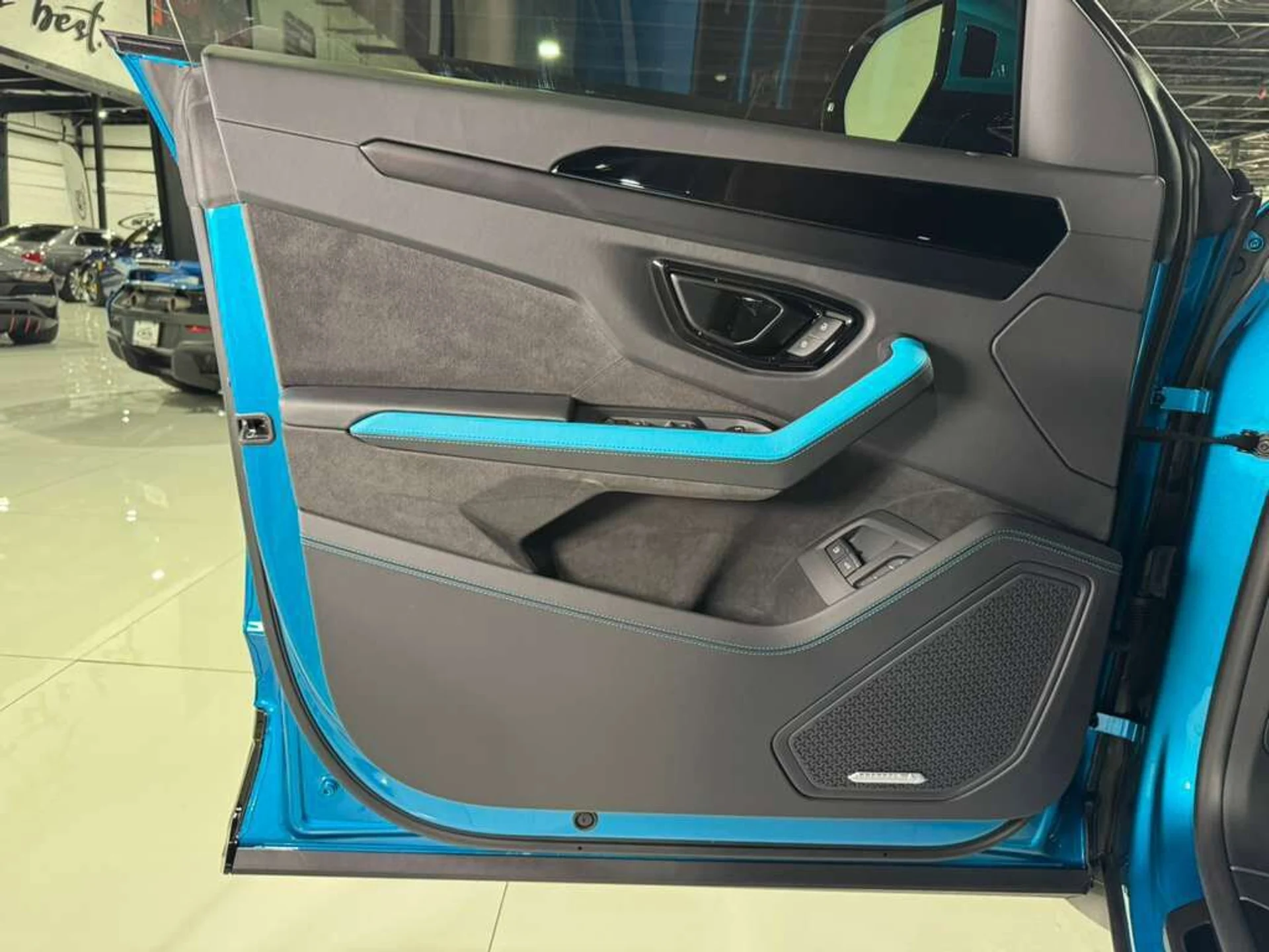 mph038_837919409_59c6070a50eff5262782352c28cf95d3_bef67eac7d