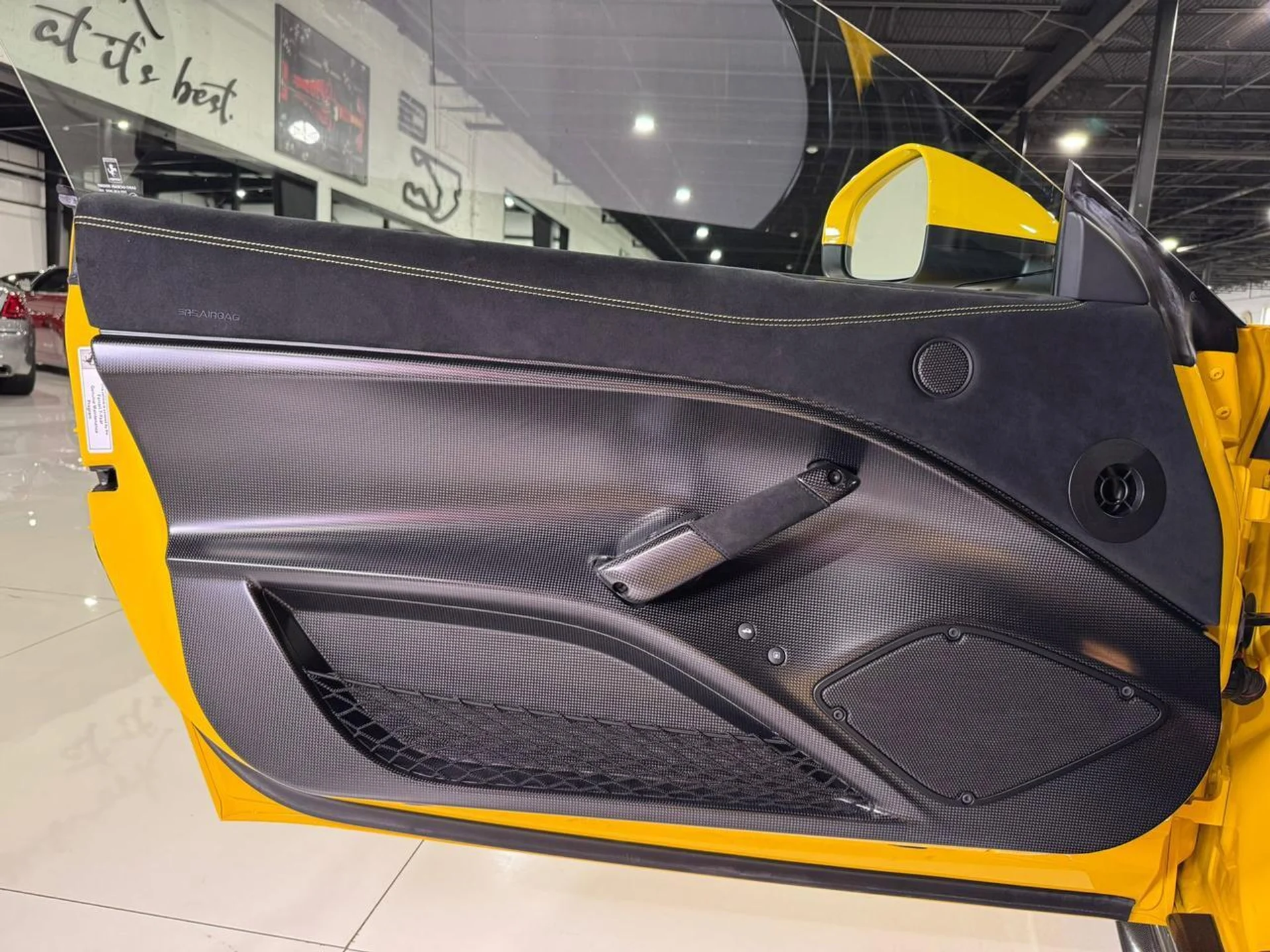 mph038_839841480_5f060e5c6b2f6d1f449ca4e1cc7700f1_4b7c26fa00