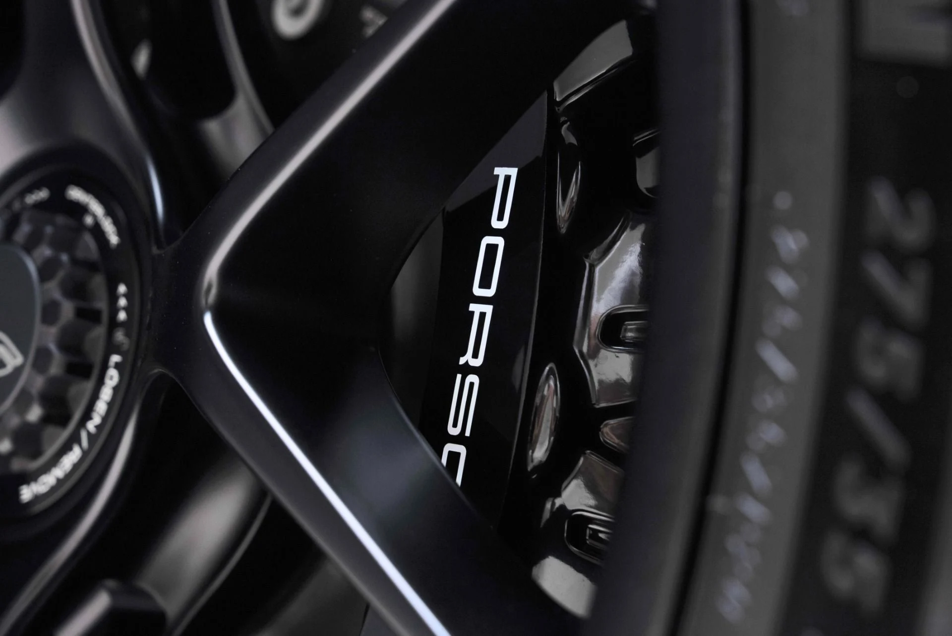 mph038_854571109_Used_2025_Porsche_911_GT_3_RS_1779296774_e68ac1f08f