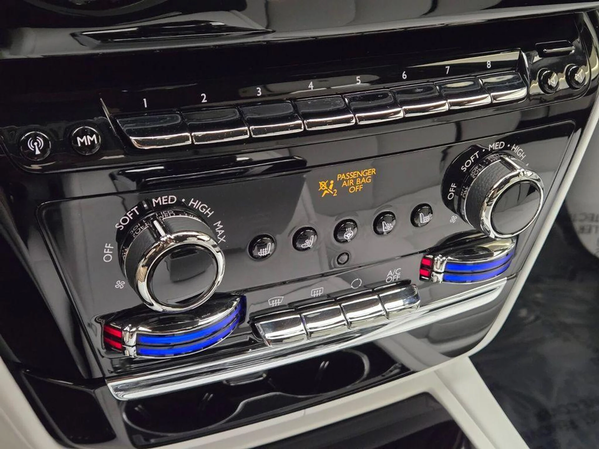 mph038_855899645_New_2026_Rolls_Royce_Phantom_1776489500_3d8dda7cca