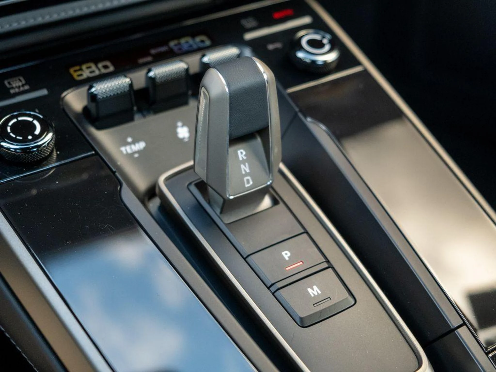 mph038_856814067_H_Kp_MV_Fn_Ut_V_Dx_O_Hqb_V9_Cyx_J_yqz_I_e687c3b3e1