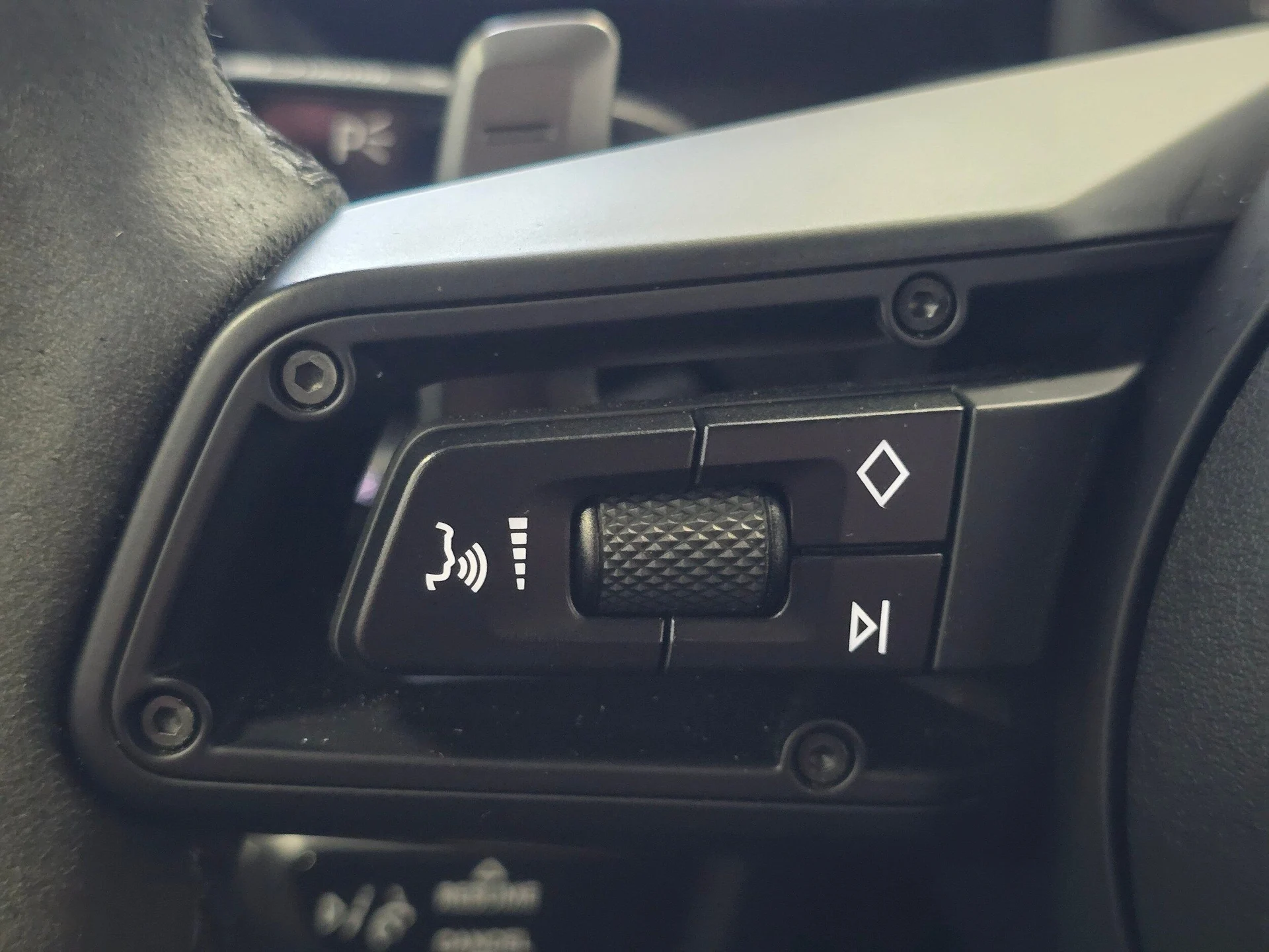 mph038_859567101_59e4f23e2952442361bf2cfa86aab9cex_e148d4c495