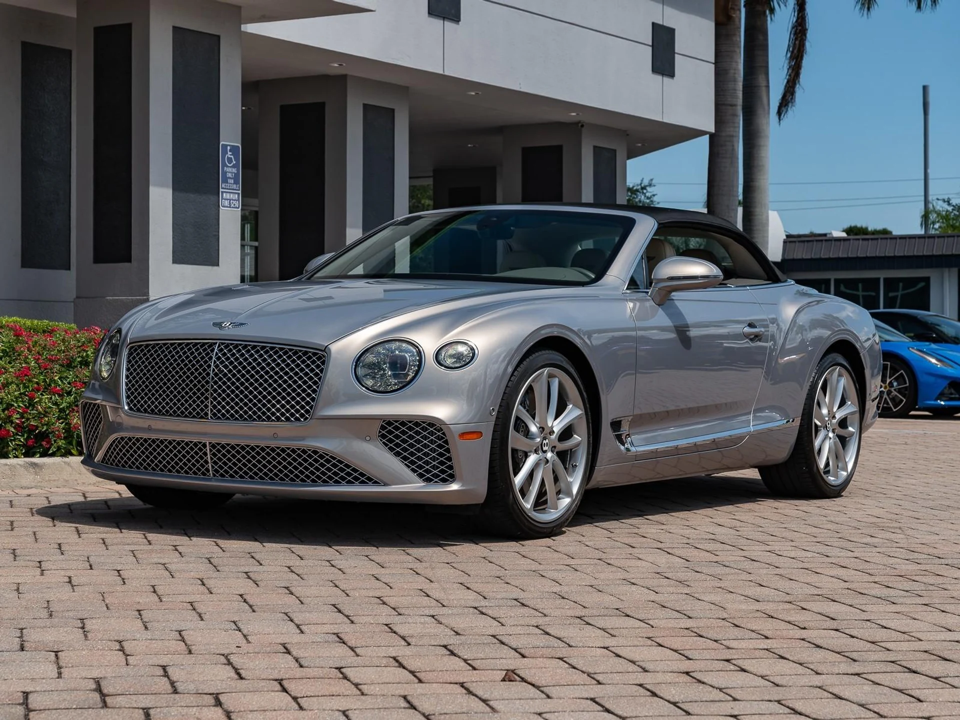 mph038_870976960_Used_2022_Bentley_Continental_GT_V8_1771851985_775e9eb5b9