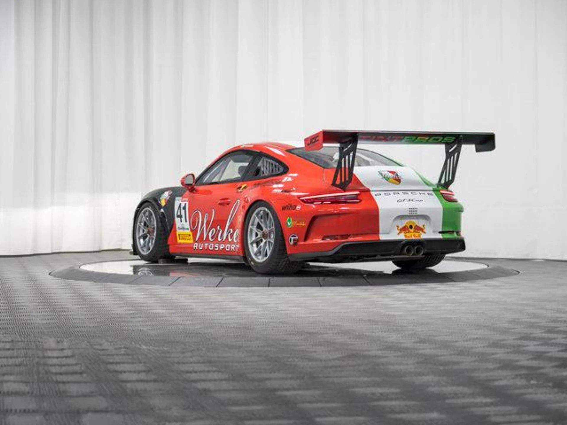 mph038_881489337_EP_Dn_Ef_Ec_B_Xyh_LC_Wav_D_e_V8ya8_W0_51137948a5